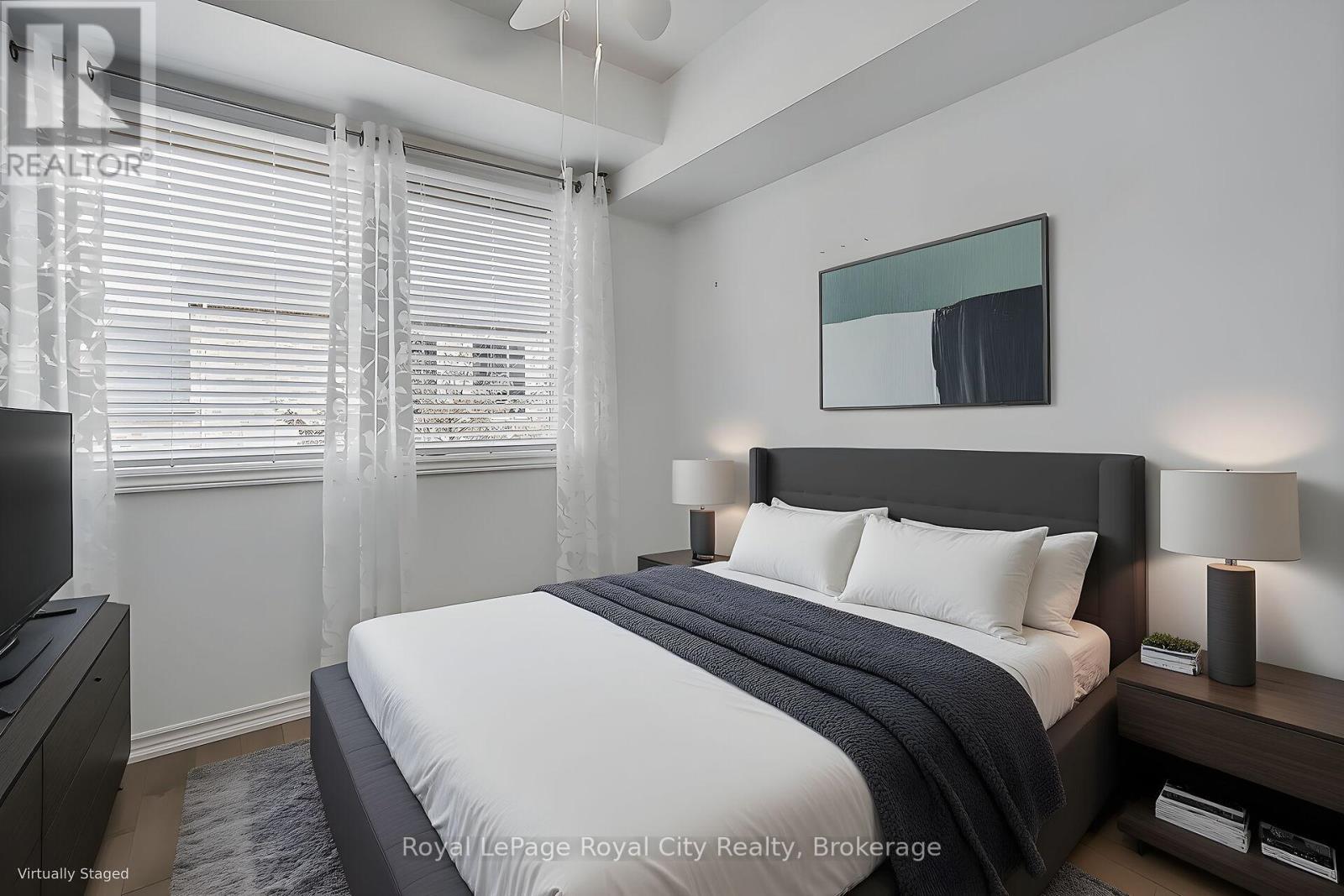 












2 - 32 ARKELL ROAD

,
Guelph (Kortright East),




Ontario
N1L0L4

