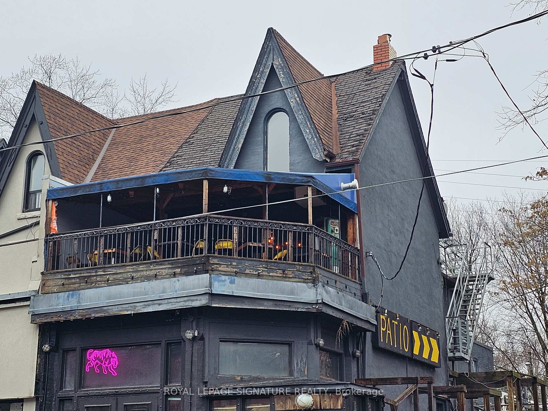 









14


Dupont

Street,
Toronto,




ON
M5R 1V2

