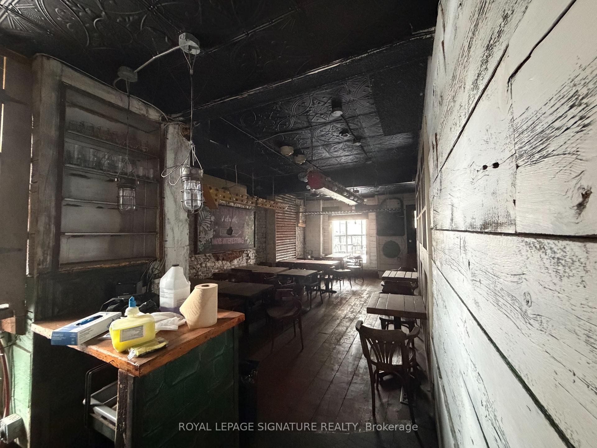 









14


Dupont

Street,
Toronto,




ON
M5R 1V2

