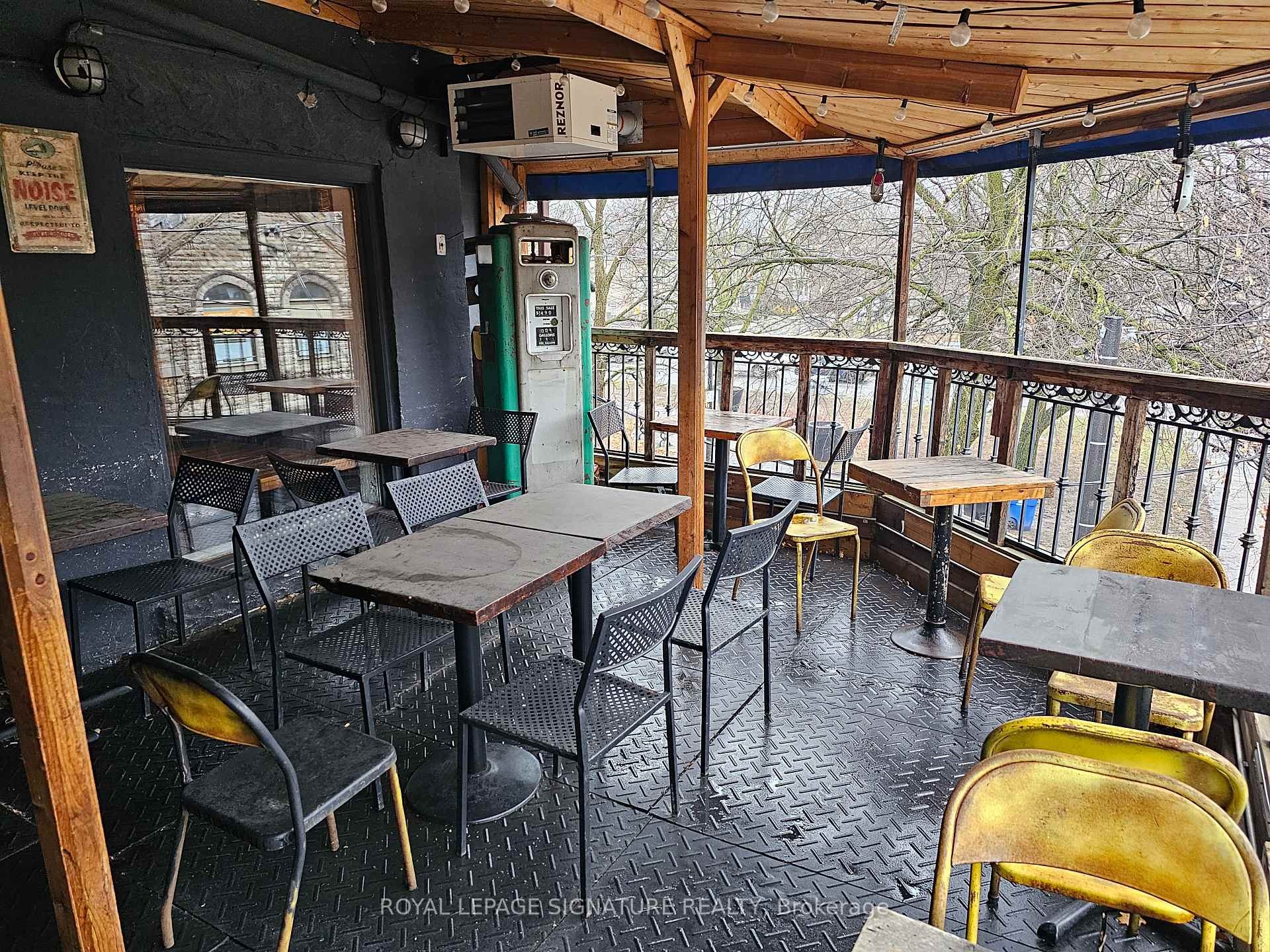 









14


Dupont

Street,
Toronto,




ON
M5R 1V2

