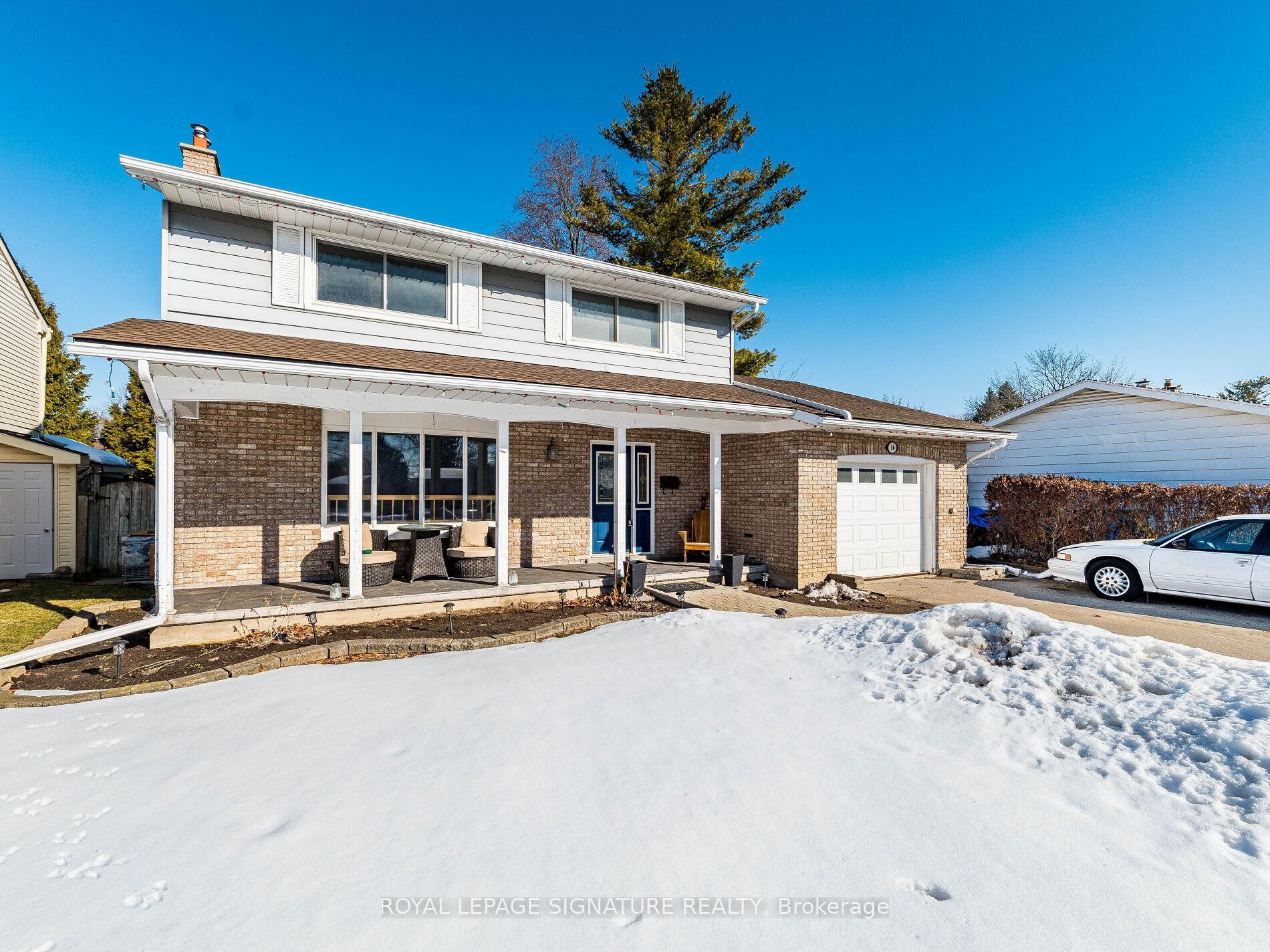 









16


Alderwood

Crescent,
Cambridge,




ON
N1S 3T1

