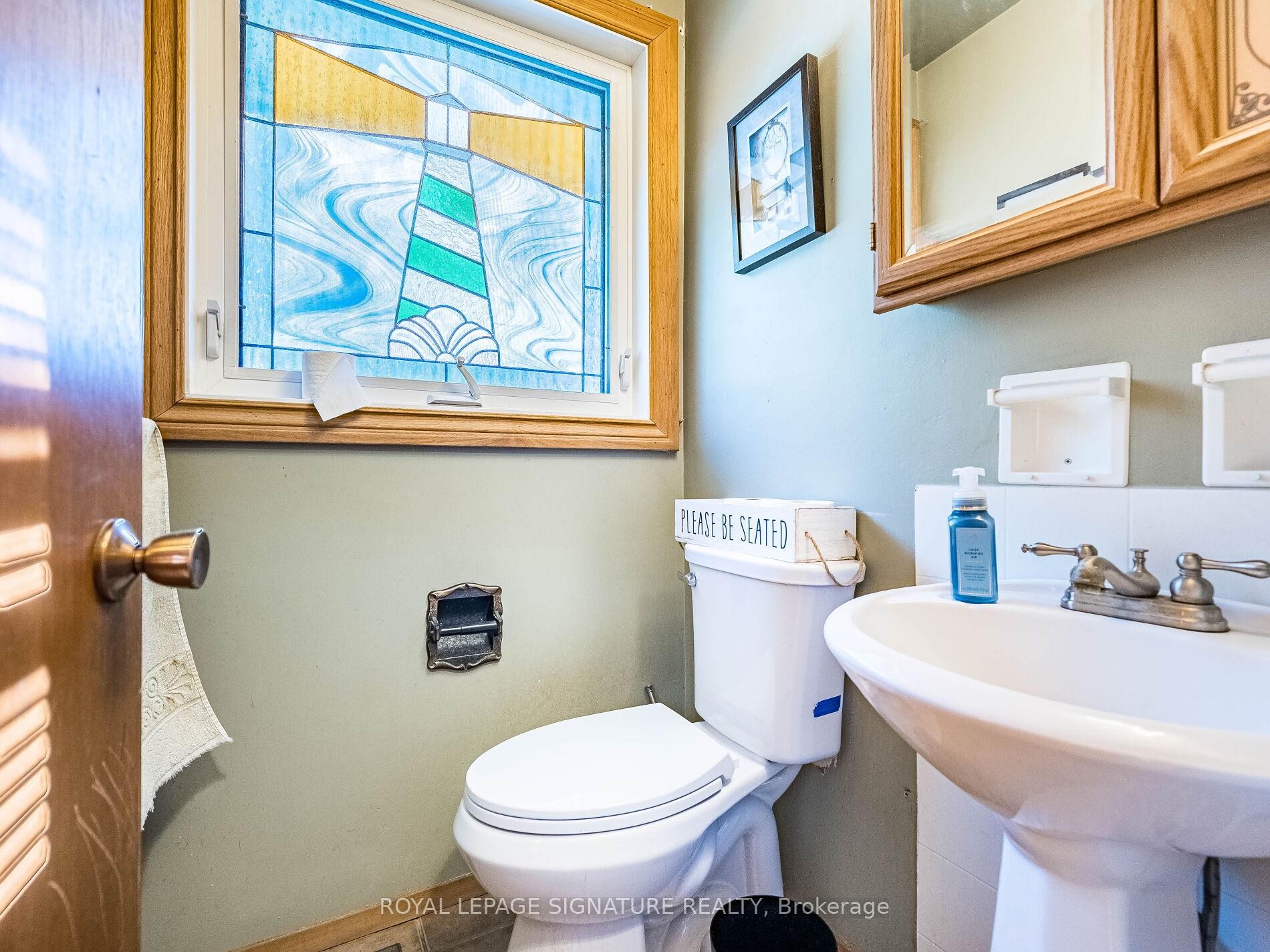 









16


Alderwood

Crescent,
Cambridge,




ON
N1S 3T1

