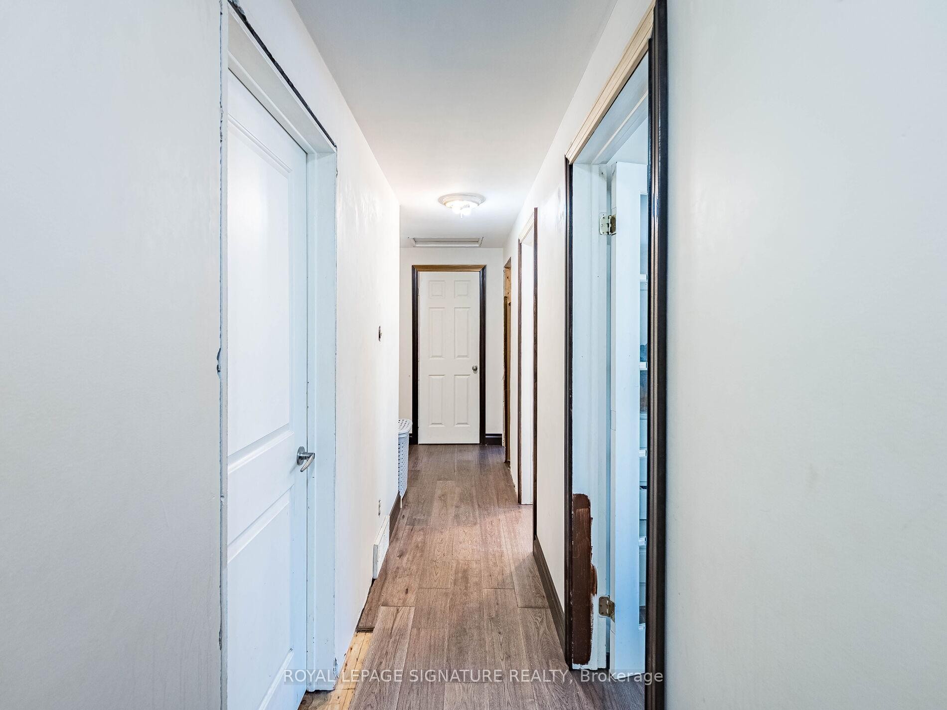 









16


Alderwood

Crescent,
Cambridge,




ON
N1S 3T1

