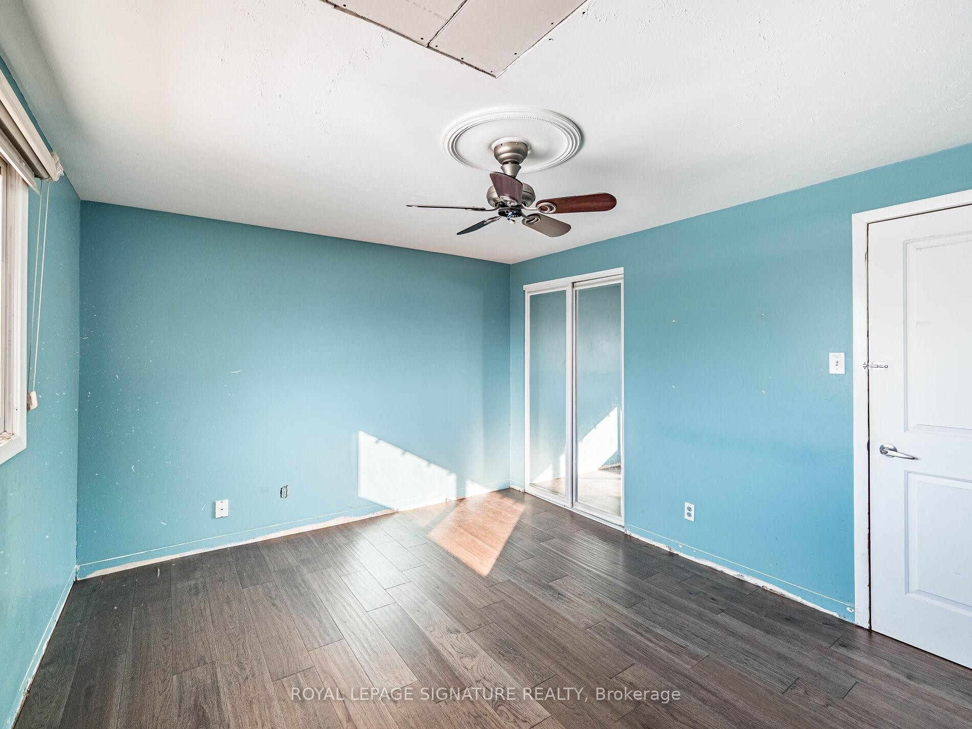 









16


Alderwood

Crescent,
Cambridge,




ON
N1S 3T1

