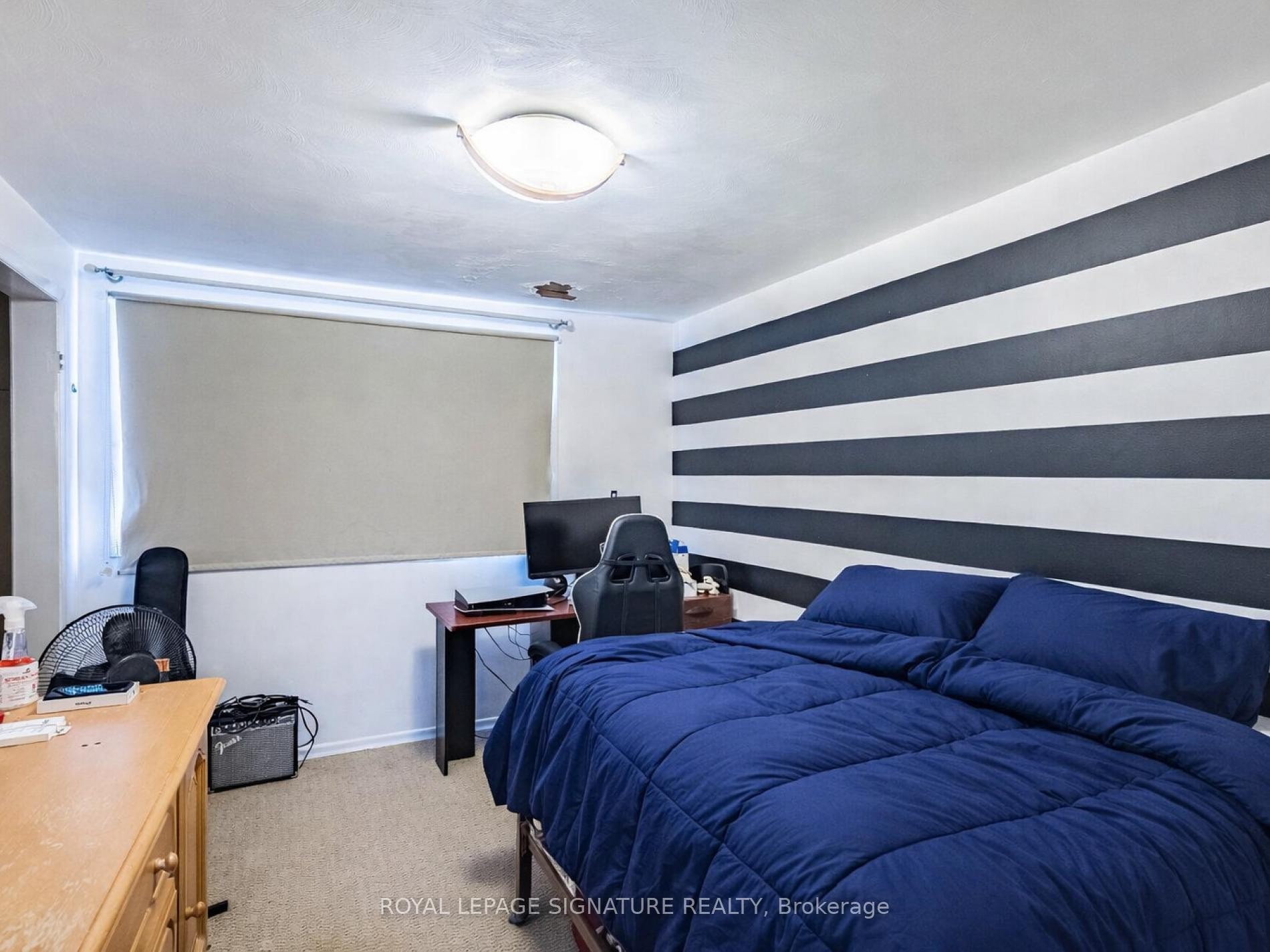 









16


Alderwood

Crescent,
Cambridge,




ON
N1S 3T1

