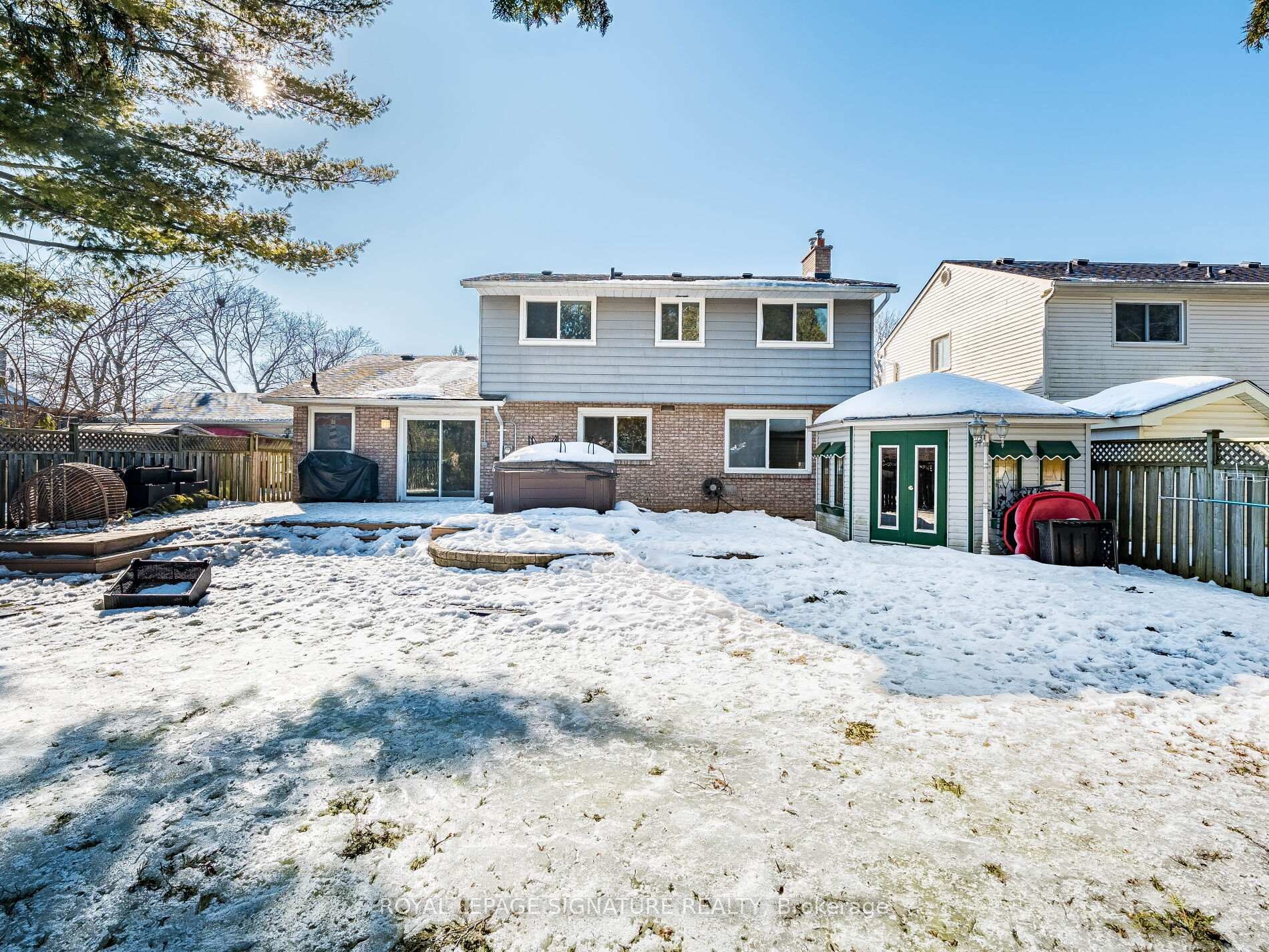 









16


Alderwood

Crescent,
Cambridge,




ON
N1S 3T1

