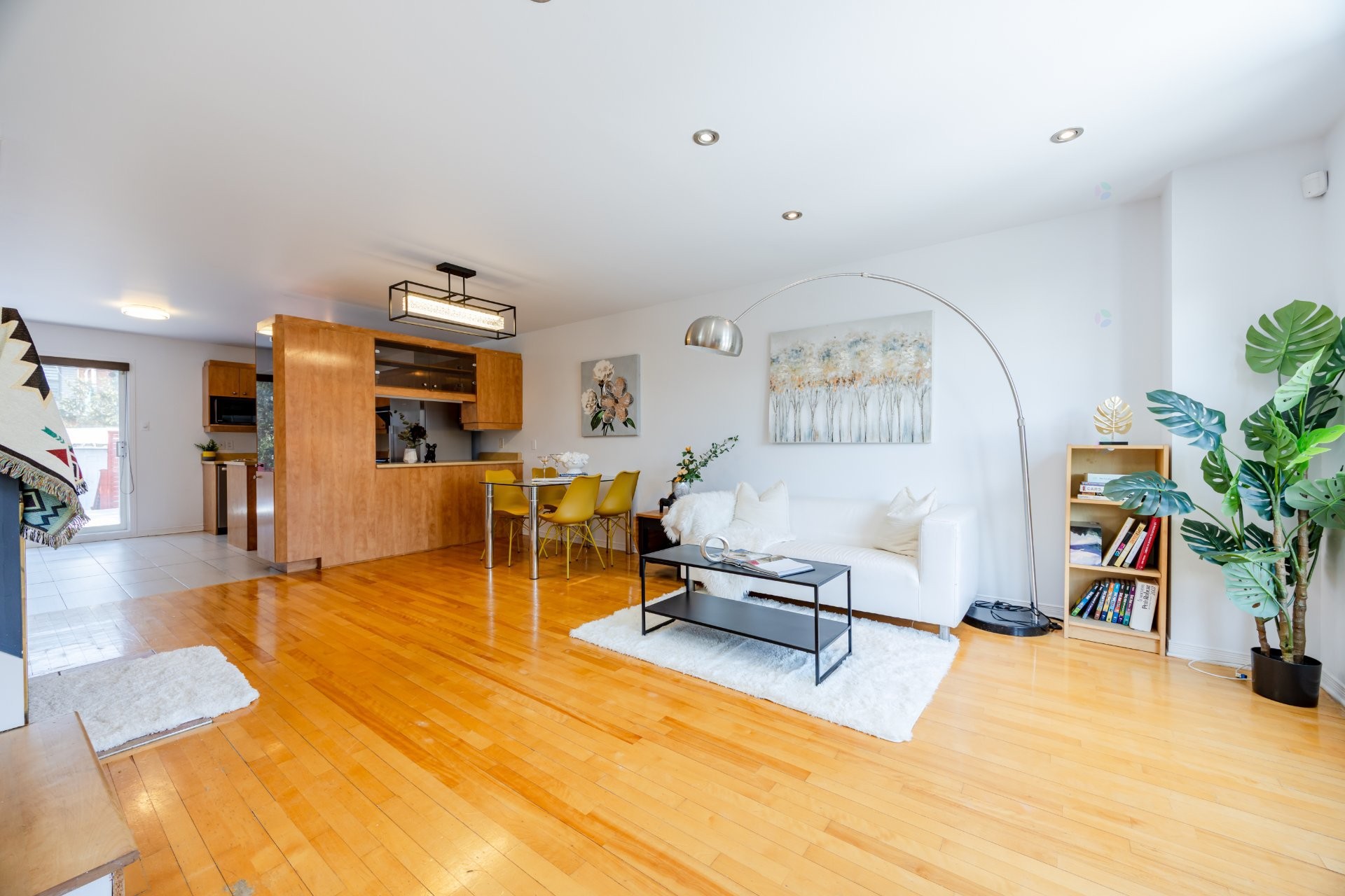 









3440


Rue Anatole-Carignan

,
Montréal (Lachine),




QC
H8T3N7

