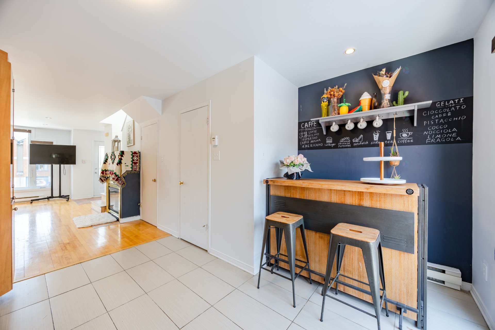 









3440


Rue Anatole-Carignan

,
Montréal (Lachine),




QC
H8T3N7

