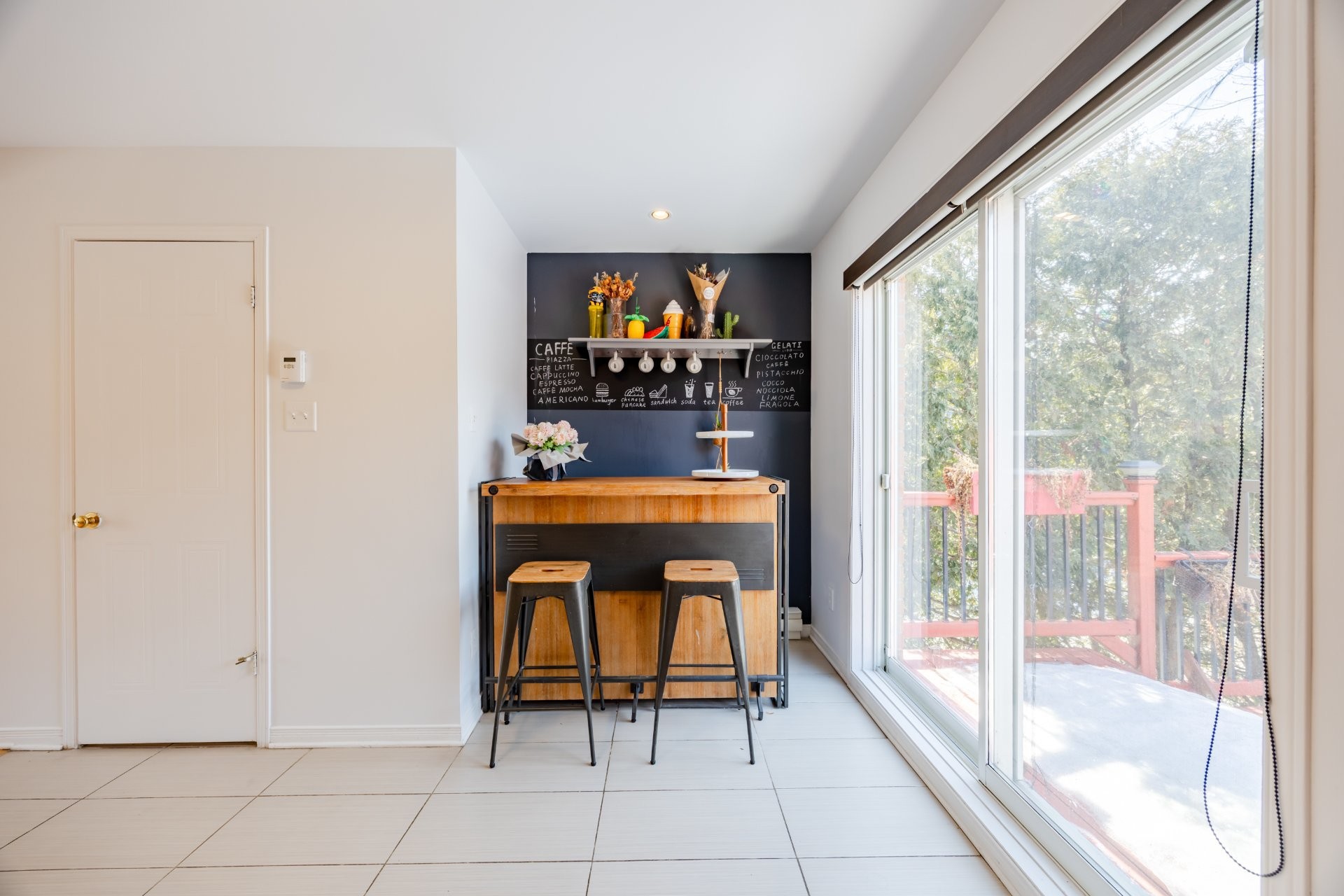 









3440


Rue Anatole-Carignan

,
Montréal (Lachine),




QC
H8T3N7

