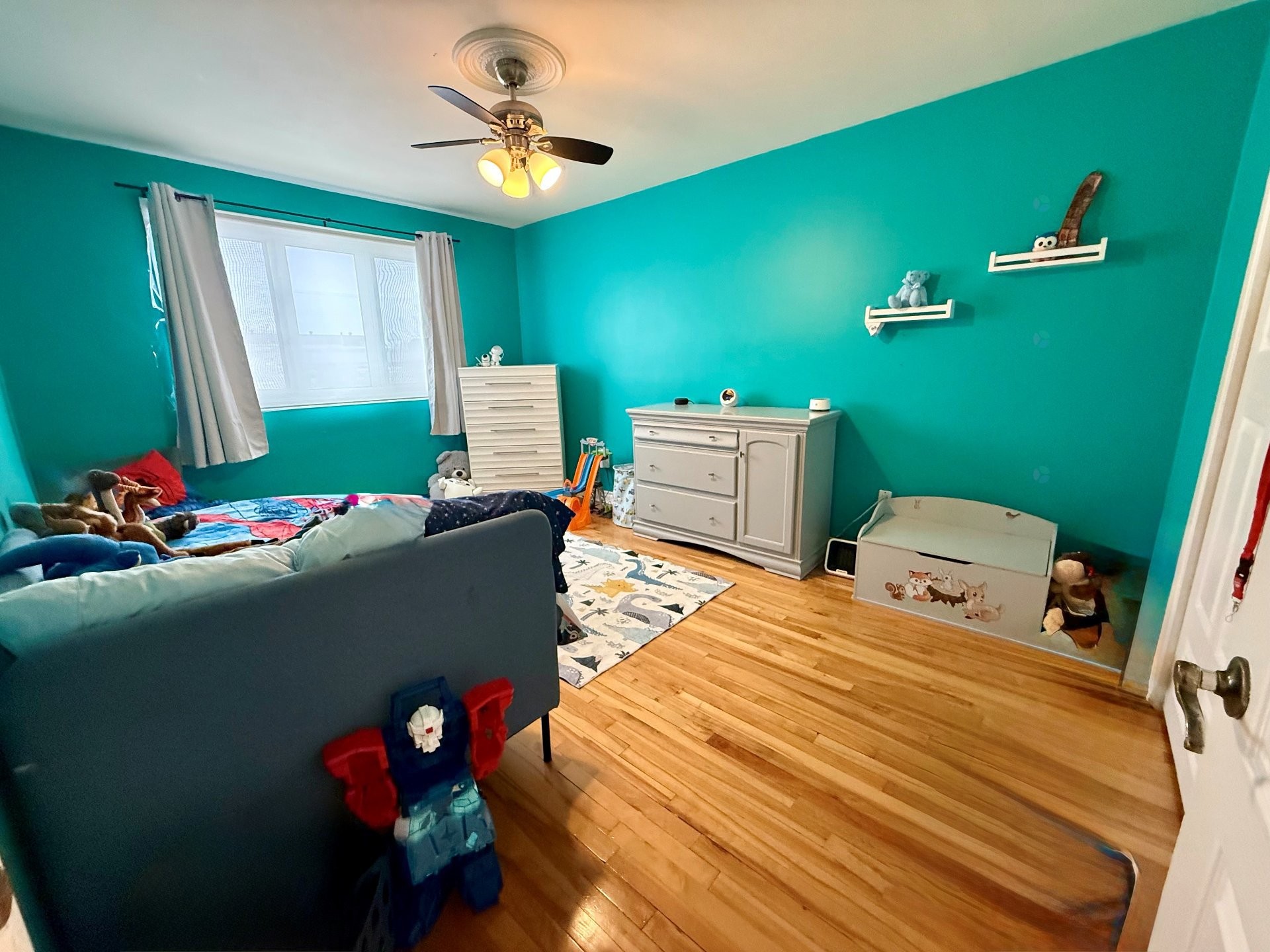 









4910


Boul. Notre-Dame

,
Laval (Chomedey),




QC
H7W1V5

