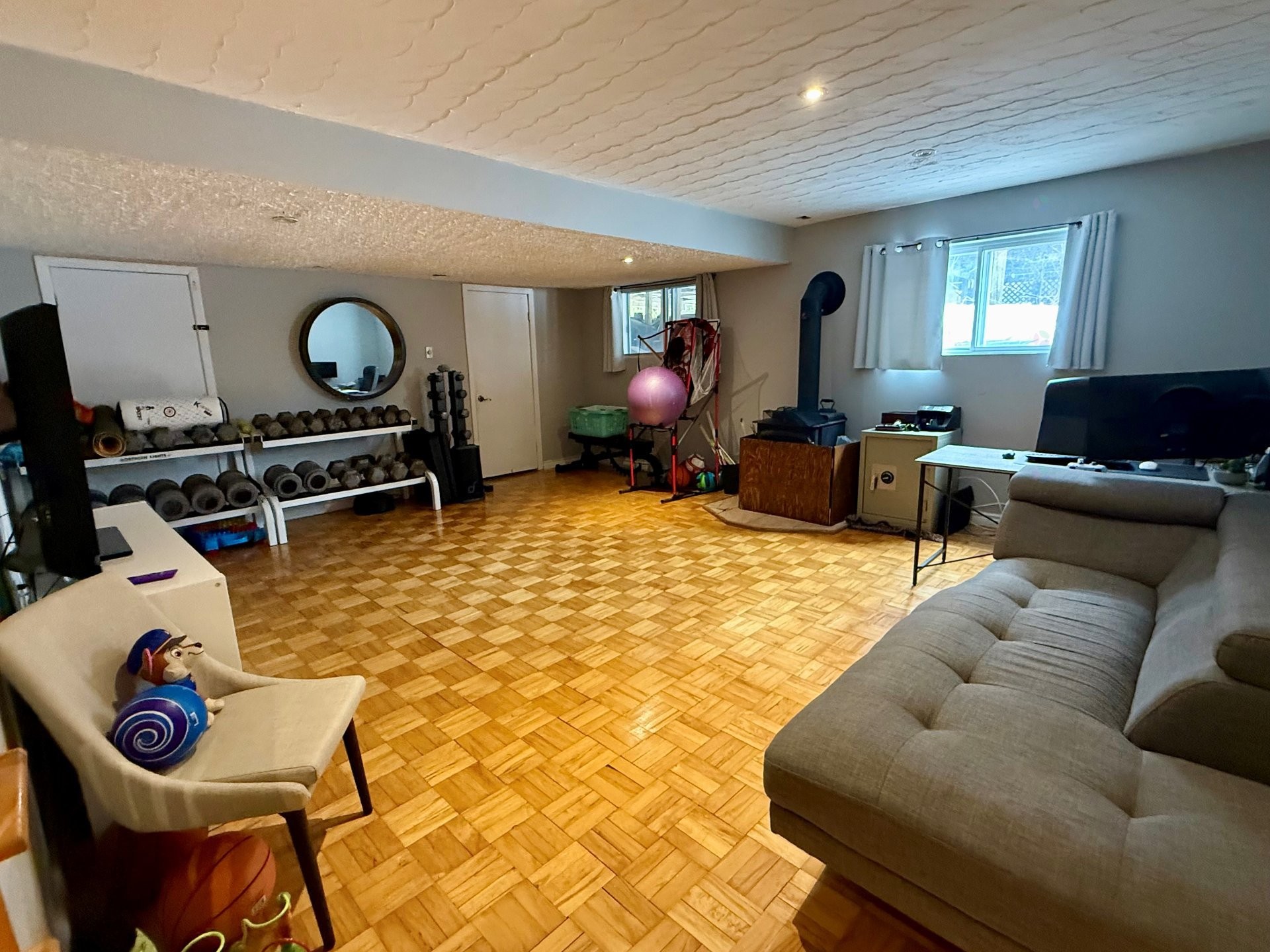 









4910


Boul. Notre-Dame

,
Laval (Chomedey),




QC
H7W1V5

