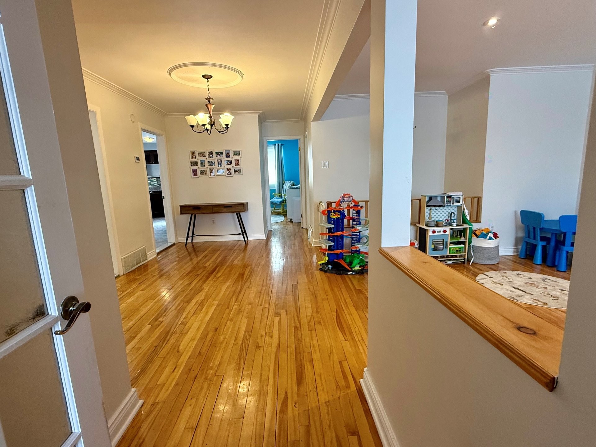 









4910


Boul. Notre-Dame

,
Laval (Chomedey),




QC
H7W1V5

