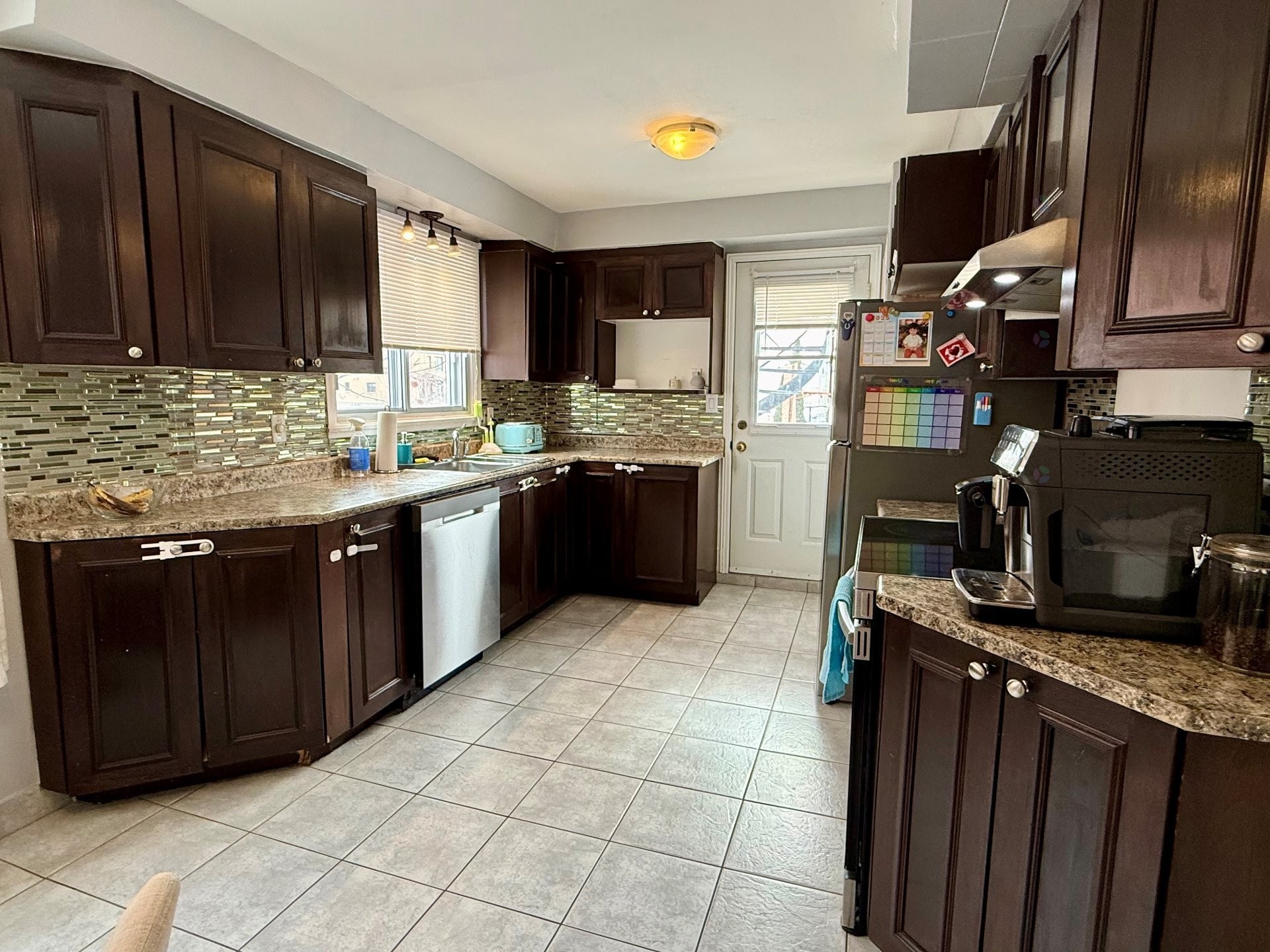 









4910


Boul. Notre-Dame

,
Laval (Chomedey),




QC
H7W1V5

