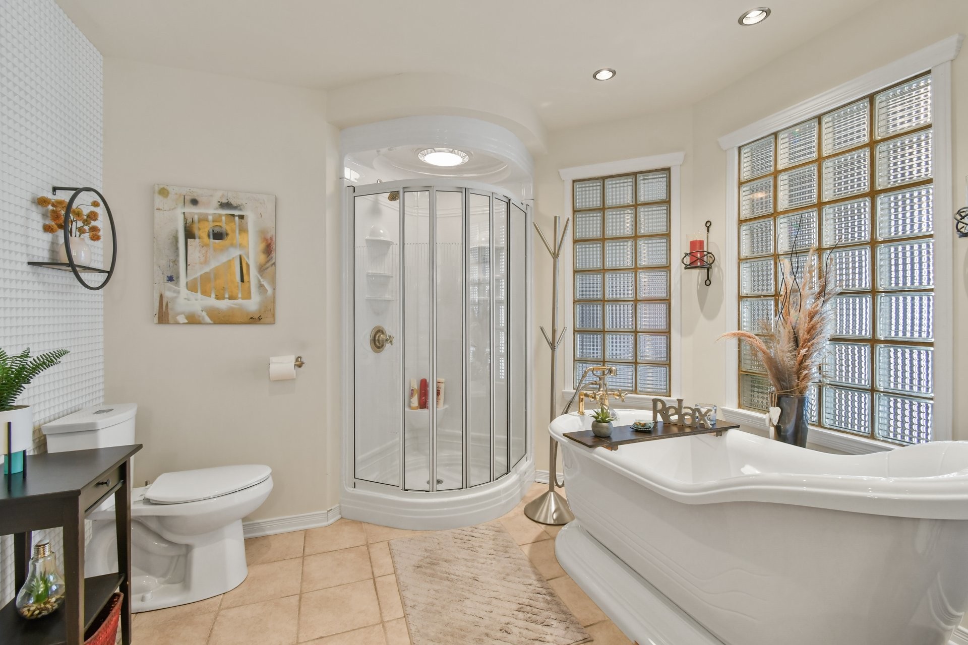 









809


Rue Roger-Lemelin

,
Sainte-Julie,




QC
J3E2J5

