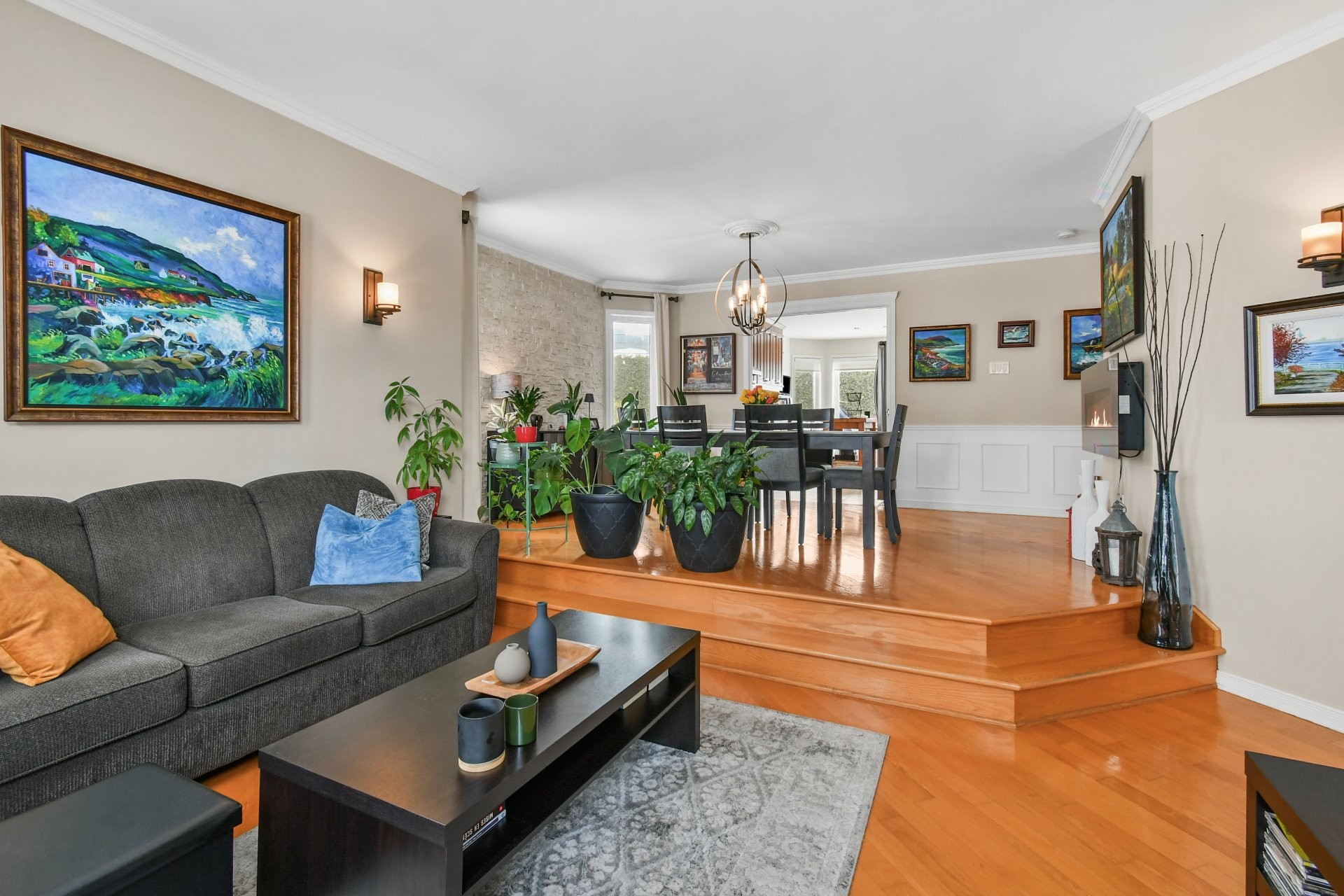 









809


Rue Roger-Lemelin

,
Sainte-Julie,




QC
J3E2J5

