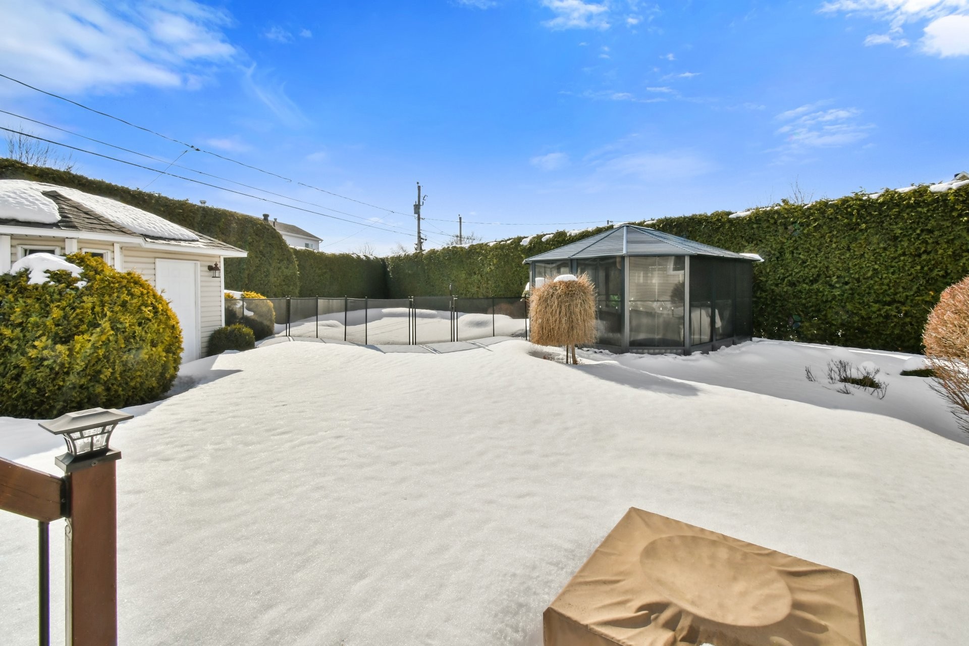 









809


Rue Roger-Lemelin

,
Sainte-Julie,




QC
J3E2J5

