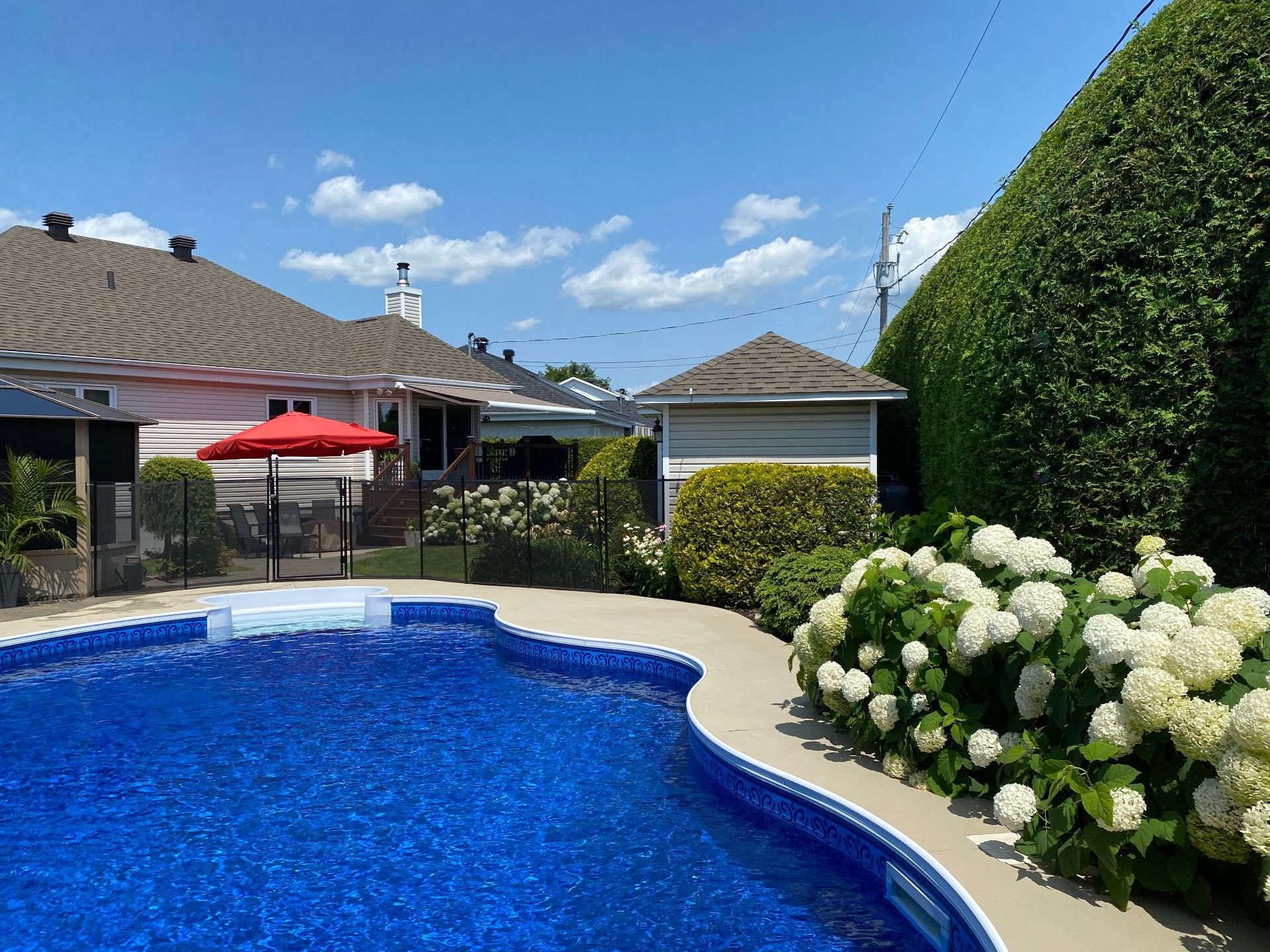 









809


Rue Roger-Lemelin

,
Sainte-Julie,




QC
J3E2J5

