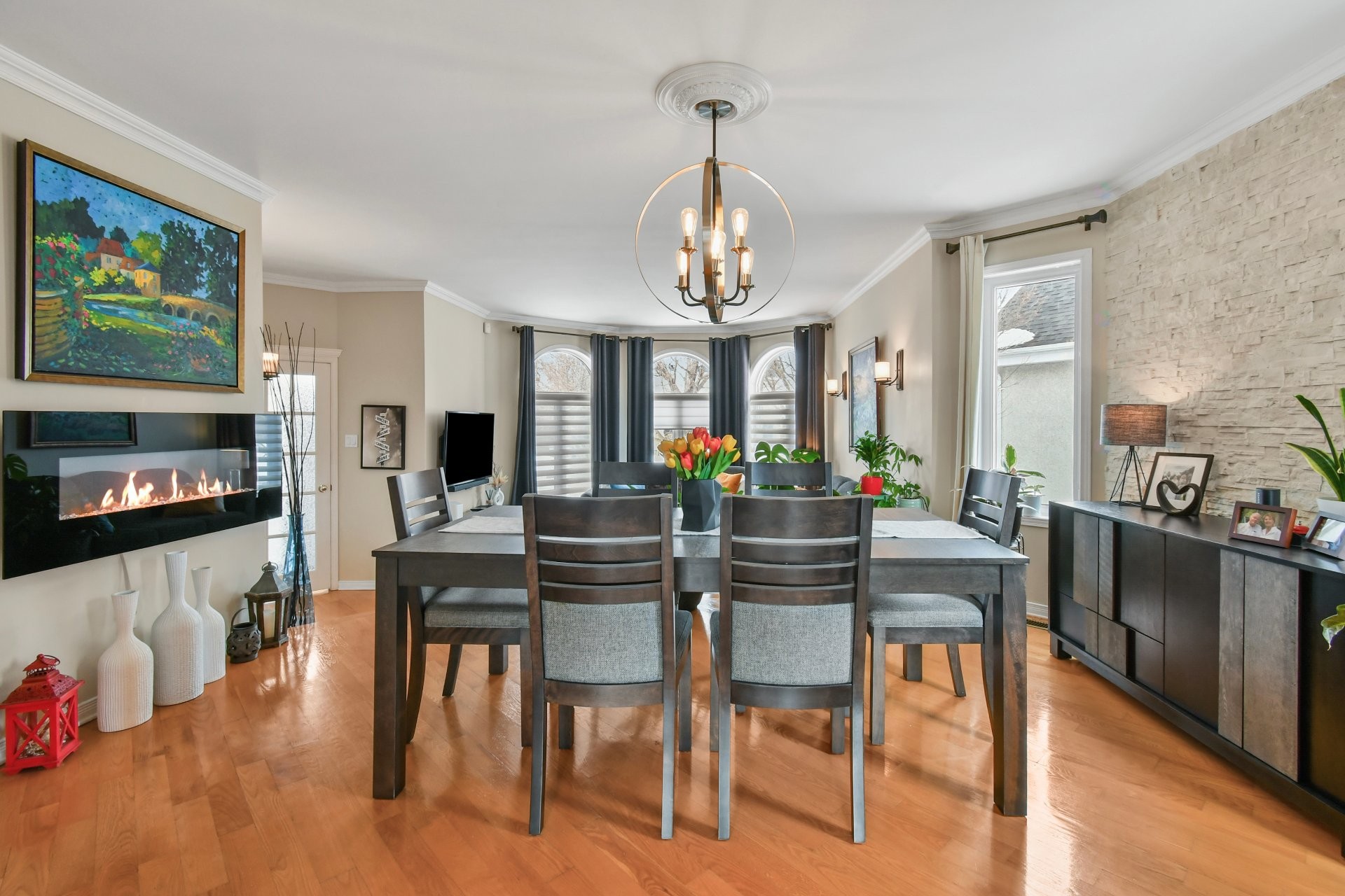 









809


Rue Roger-Lemelin

,
Sainte-Julie,




QC
J3E2J5

