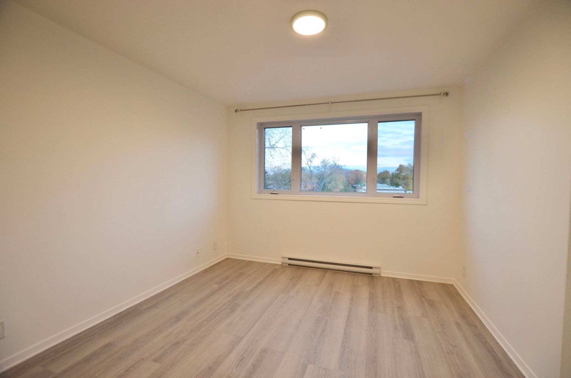 









6840


Av. Fielding

, 406,
Montréal (Côte-des-Neiges/Notre-Dame-de-Grâce),




QC
H4V1N9

