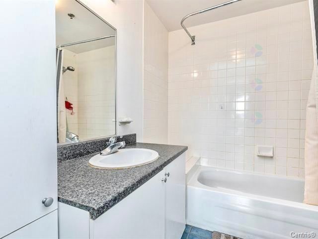 









6840


Av. Fielding

, 406,
Montréal (Côte-des-Neiges/Notre-Dame-de-Grâce),




QC
H4V1N9

