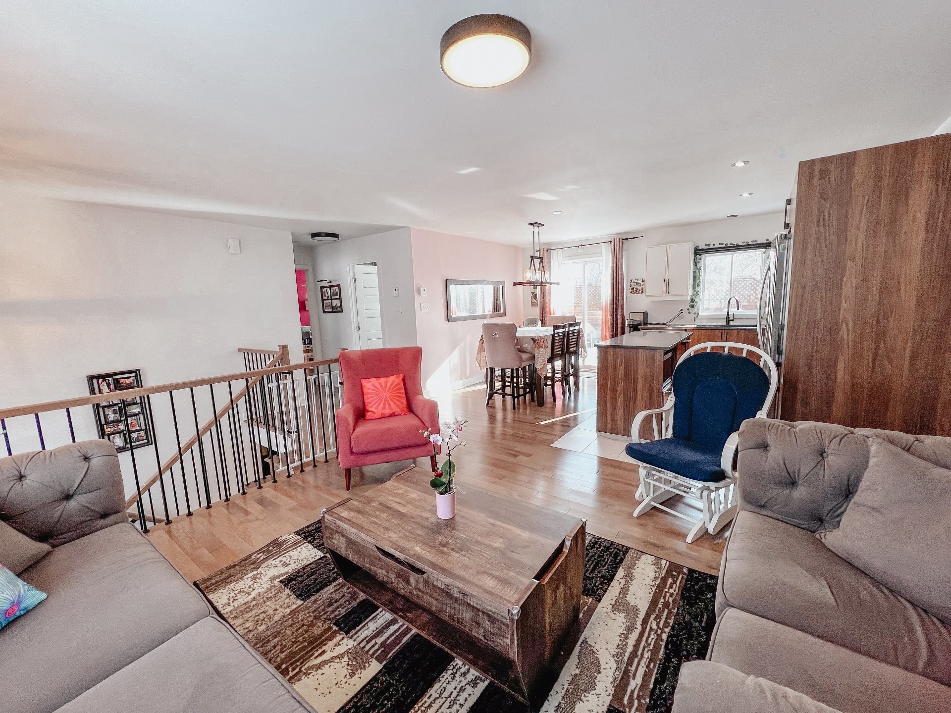 









12


Rue Roger

,
Saint-Philippe,




QC
J0L2K0

