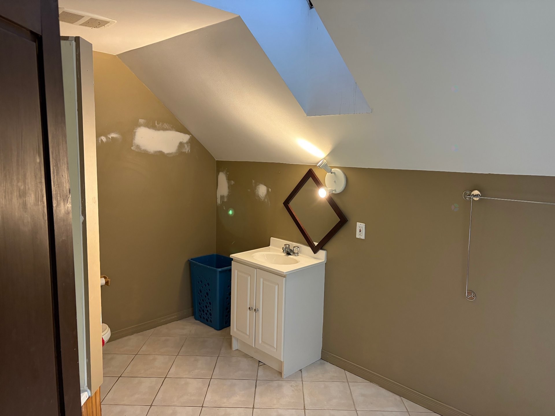 









469


Ch. du Pont-Couvert

,
La Macaza,




QC
J0T1R0

