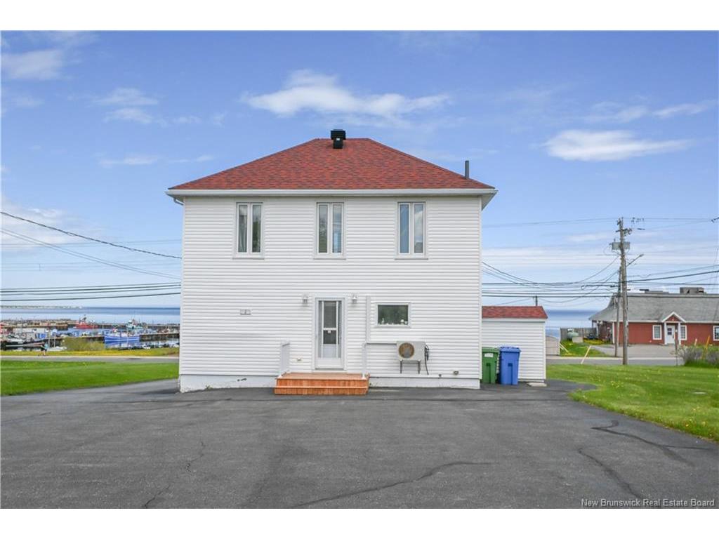 









90


Saint-Pierre Est

BLVD,
Caraquet,




NB
E1W 1B6

