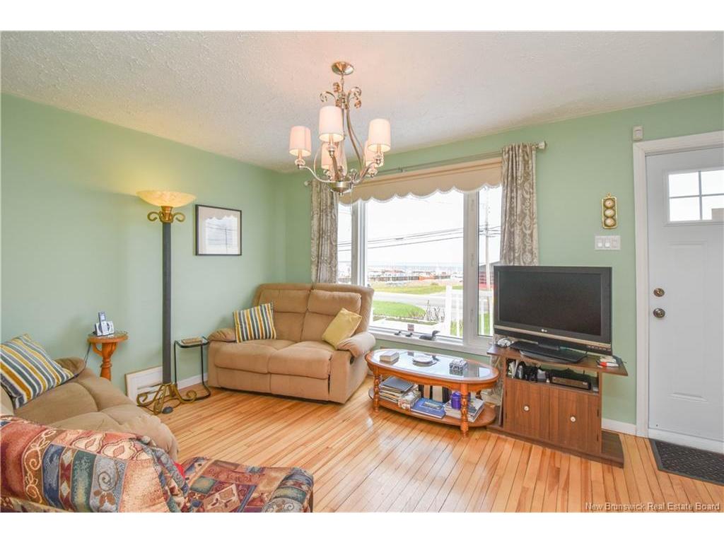 









90


Saint-Pierre Est

BLVD,
Caraquet,




NB
E1W 1B6

