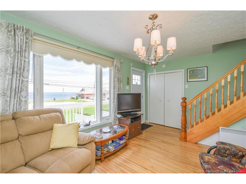 









90


Saint-Pierre Est

BLVD,
Caraquet,




NB
E1W 1B6

