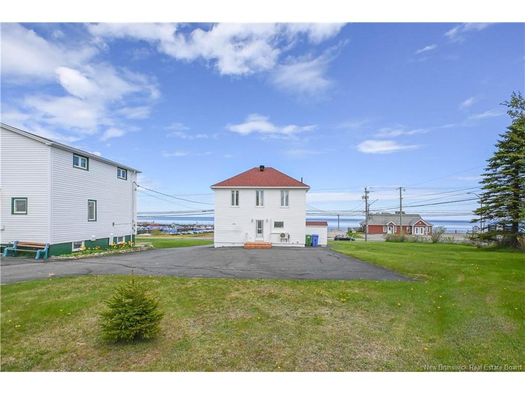 









90


Saint-Pierre Est

BLVD,
Caraquet,




NB
E1W 1B6

