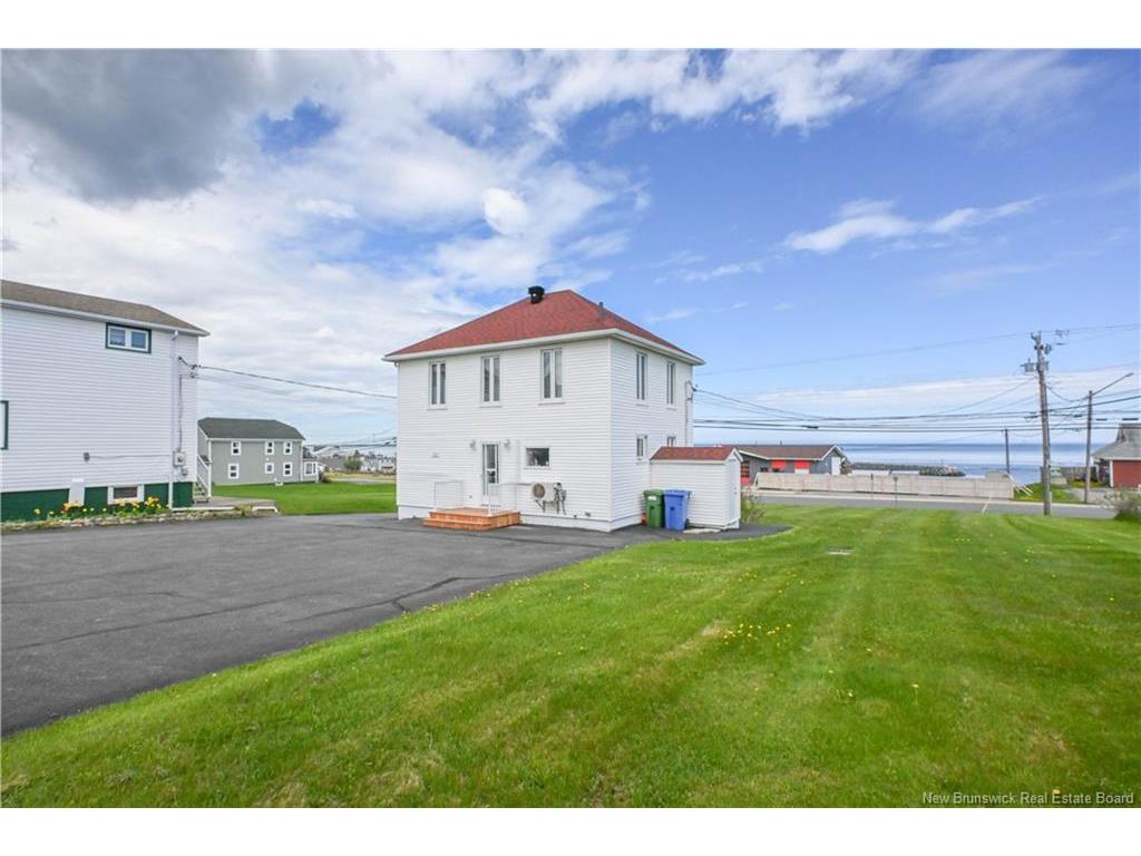 









90


Saint-Pierre Est

BLVD,
Caraquet,




NB
E1W 1B6

