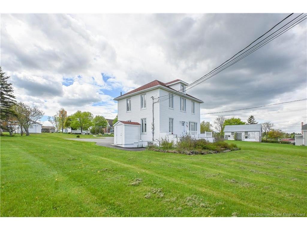 









90


Saint-Pierre Est

BLVD,
Caraquet,




NB
E1W 1B6


