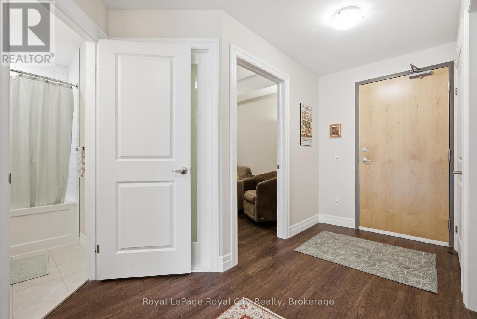 












106 - 19 STUMPF STREET

,
Centre Wellington (Elora/Salem),




Ontario
N0B1S0

