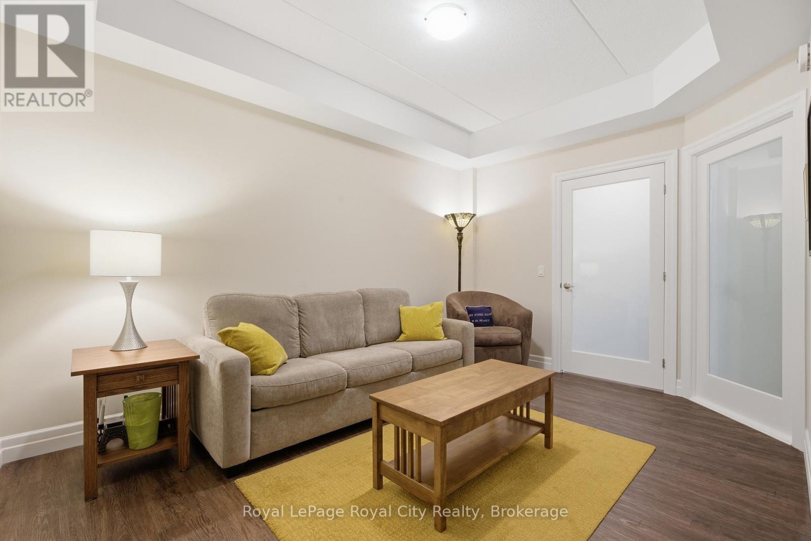 












106 - 19 STUMPF STREET

,
Centre Wellington (Elora/Salem),




Ontario
N0B1S0

