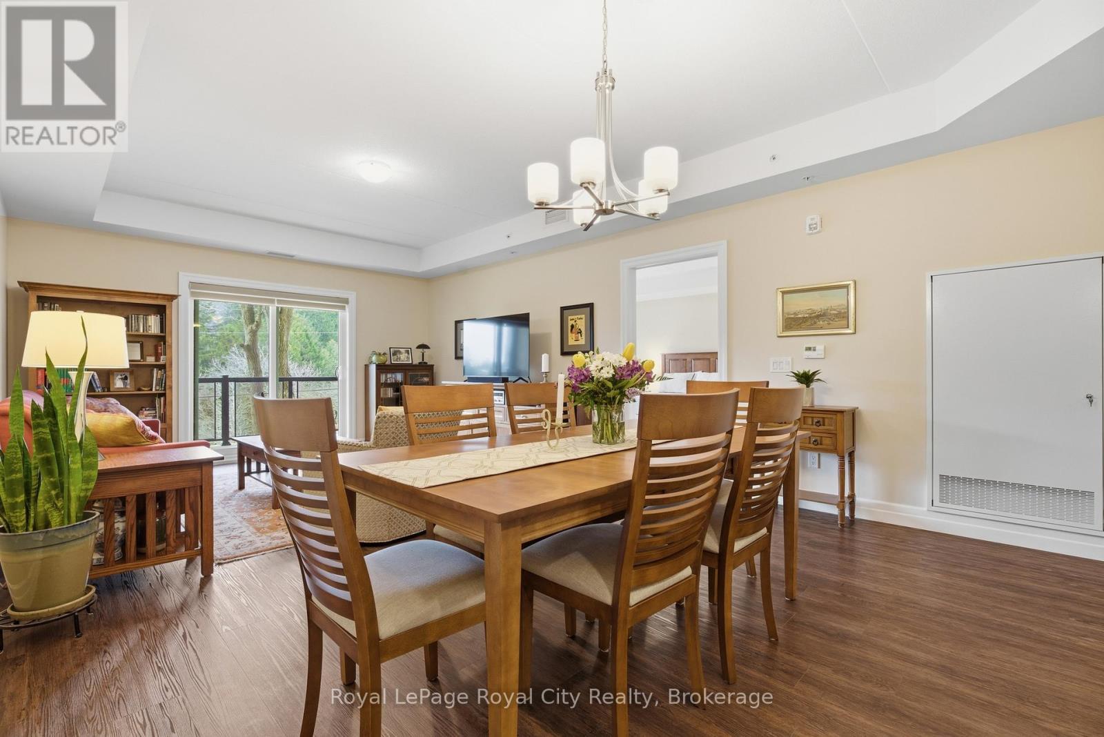 












106 - 19 STUMPF STREET

,
Centre Wellington (Elora/Salem),




Ontario
N0B1S0

