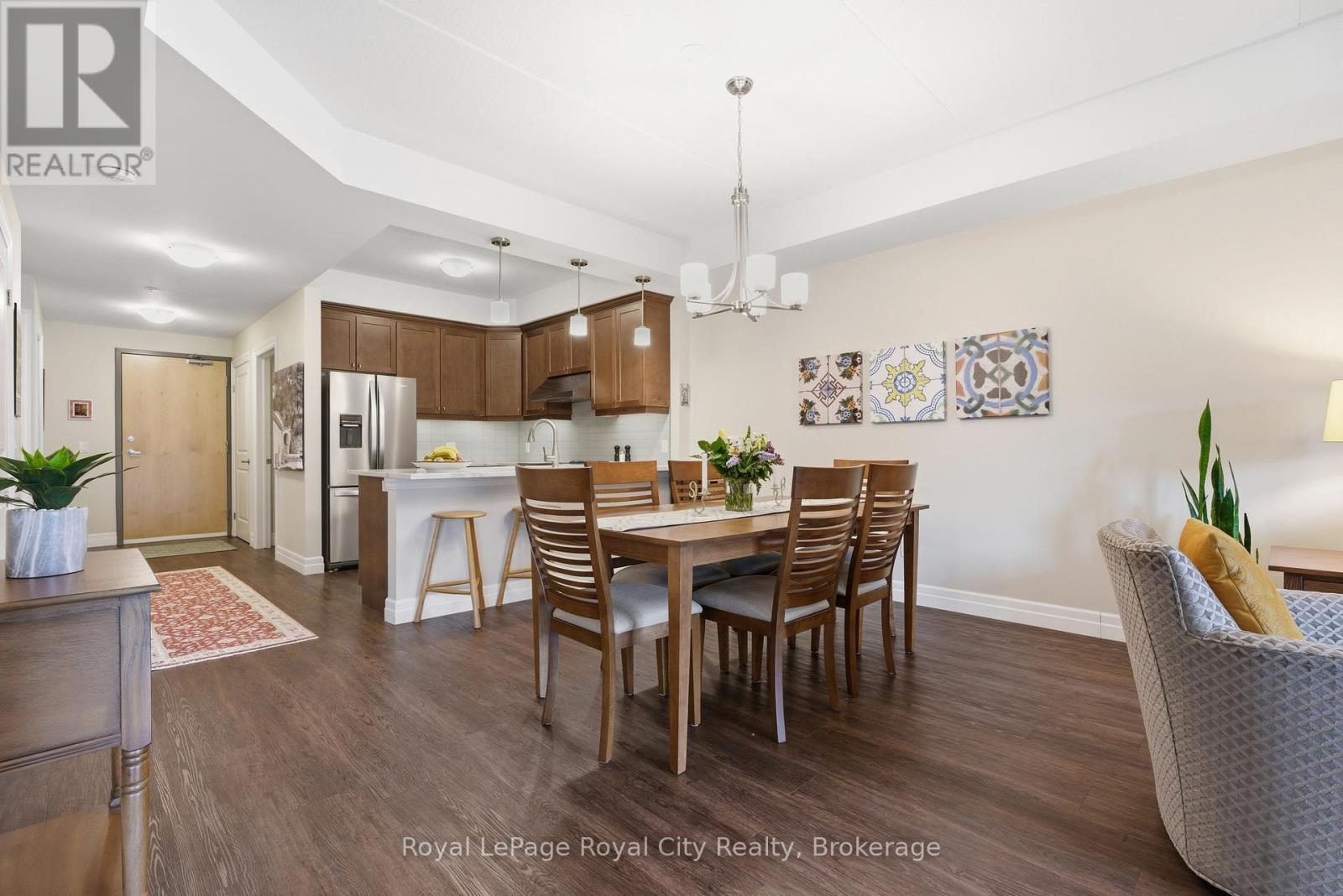 












106 - 19 STUMPF STREET

,
Centre Wellington (Elora/Salem),




Ontario
N0B1S0

