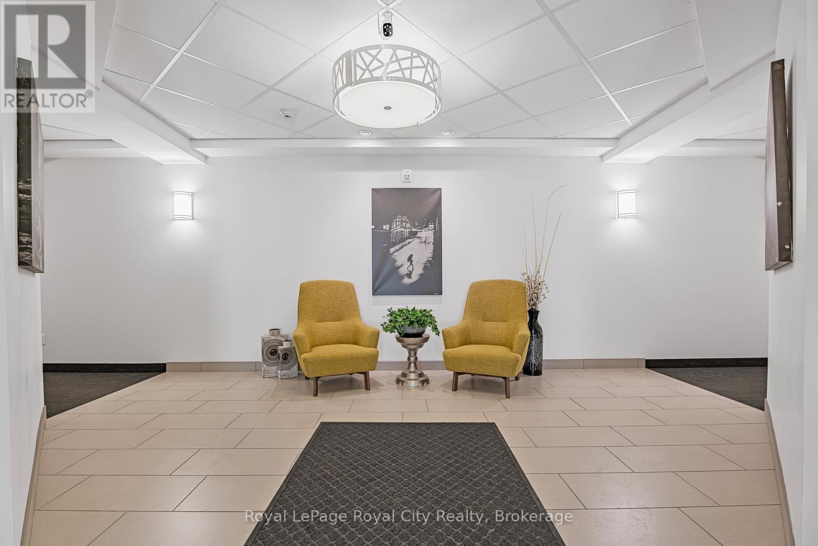 












106 - 19 STUMPF STREET

,
Centre Wellington (Elora/Salem),




Ontario
N0B1S0

