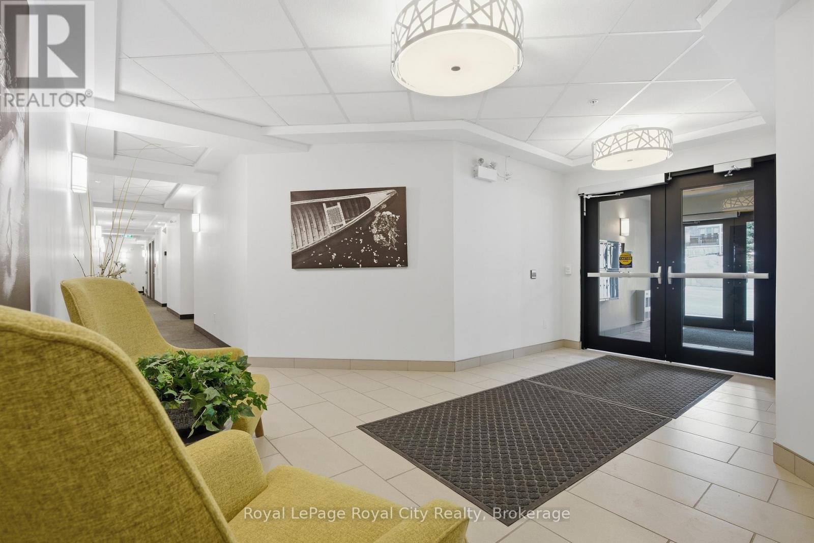 












106 - 19 STUMPF STREET

,
Centre Wellington (Elora/Salem),




Ontario
N0B1S0

