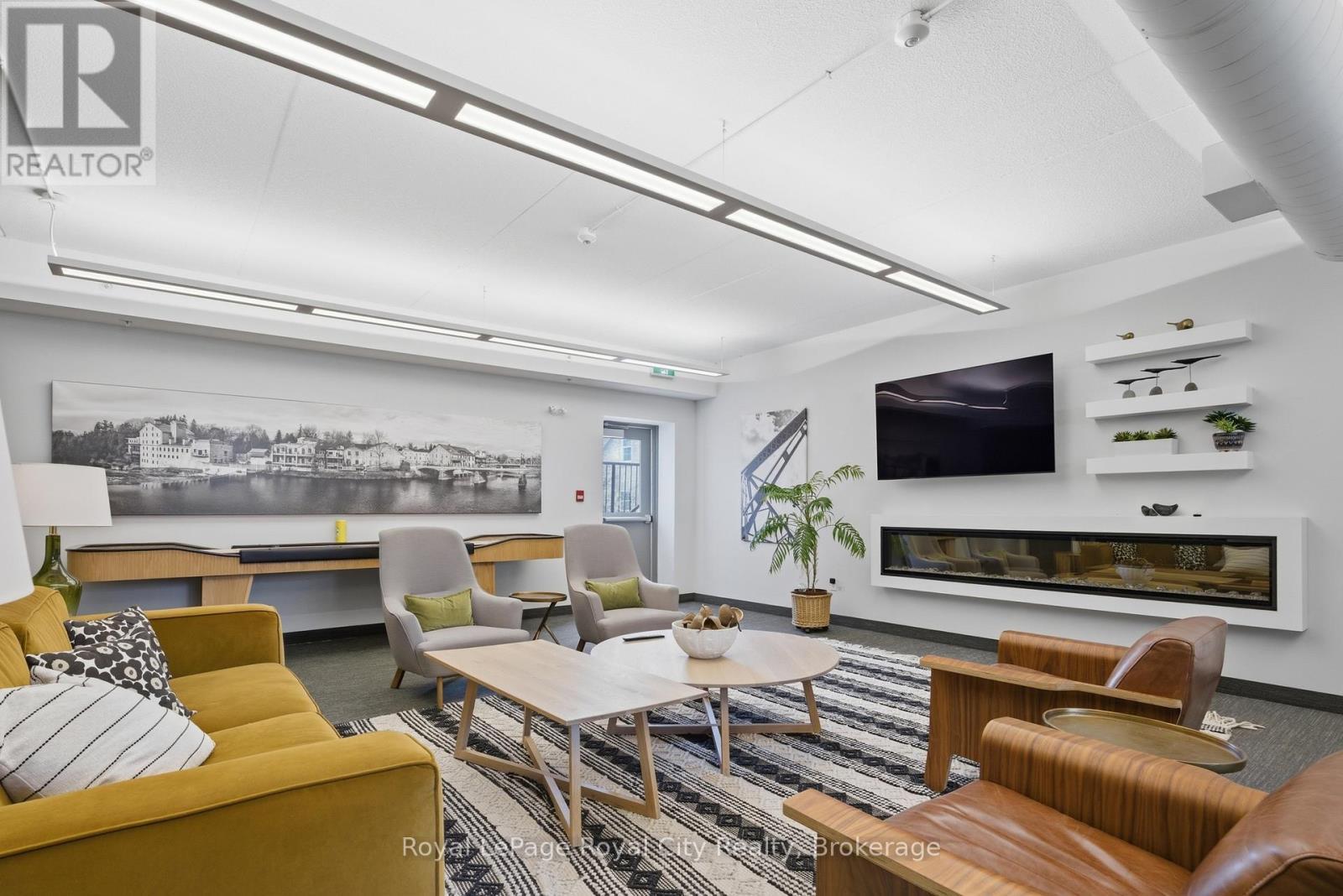 












106 - 19 STUMPF STREET

,
Centre Wellington (Elora/Salem),




Ontario
N0B1S0

