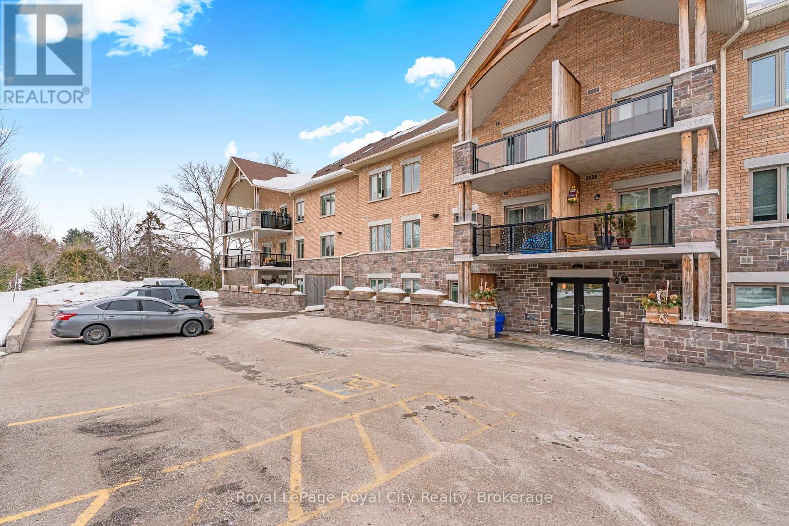 












106 - 19 STUMPF STREET

,
Centre Wellington (Elora/Salem),




Ontario
N0B1S0

