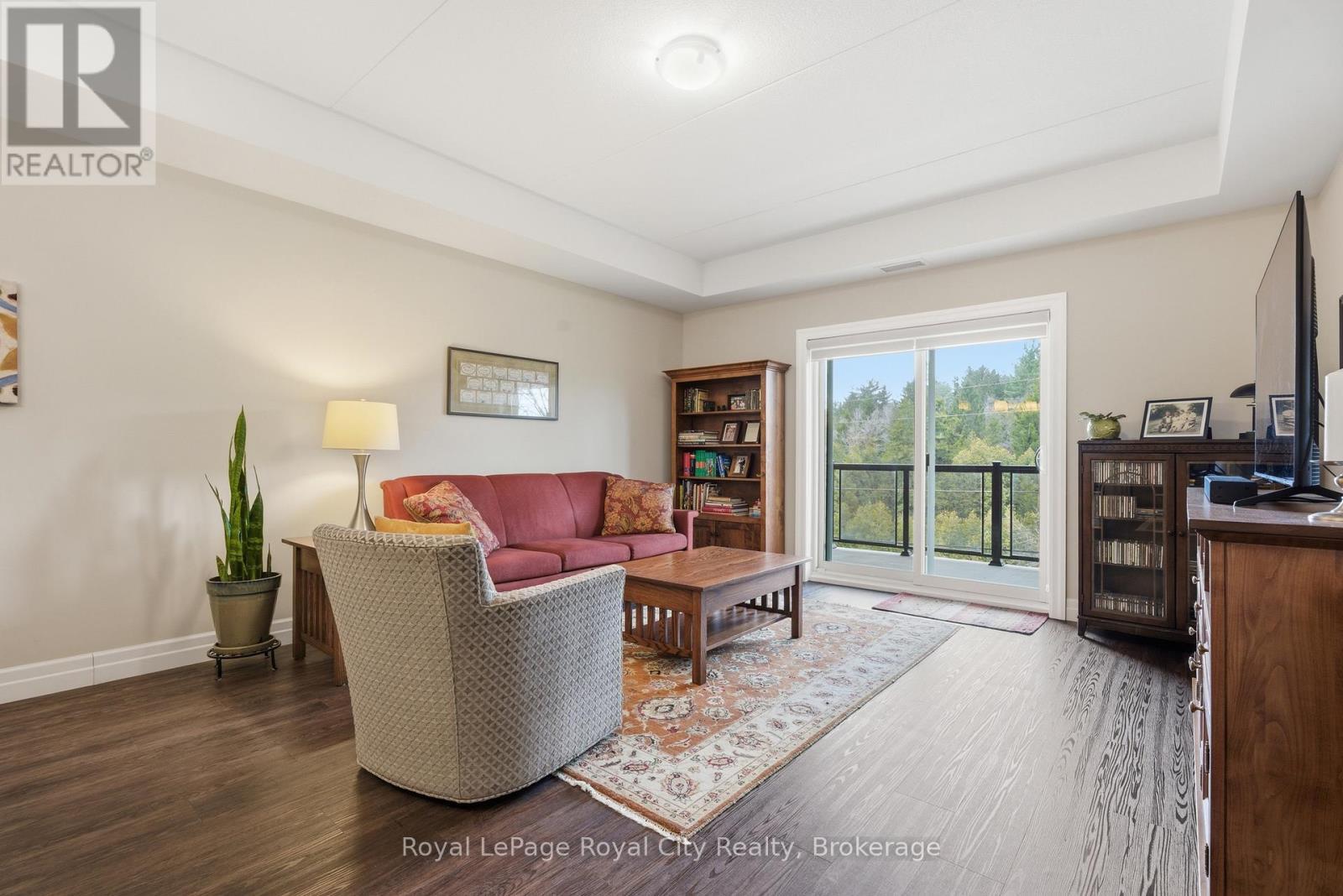 












106 - 19 STUMPF STREET

,
Centre Wellington (Elora/Salem),




Ontario
N0B1S0

