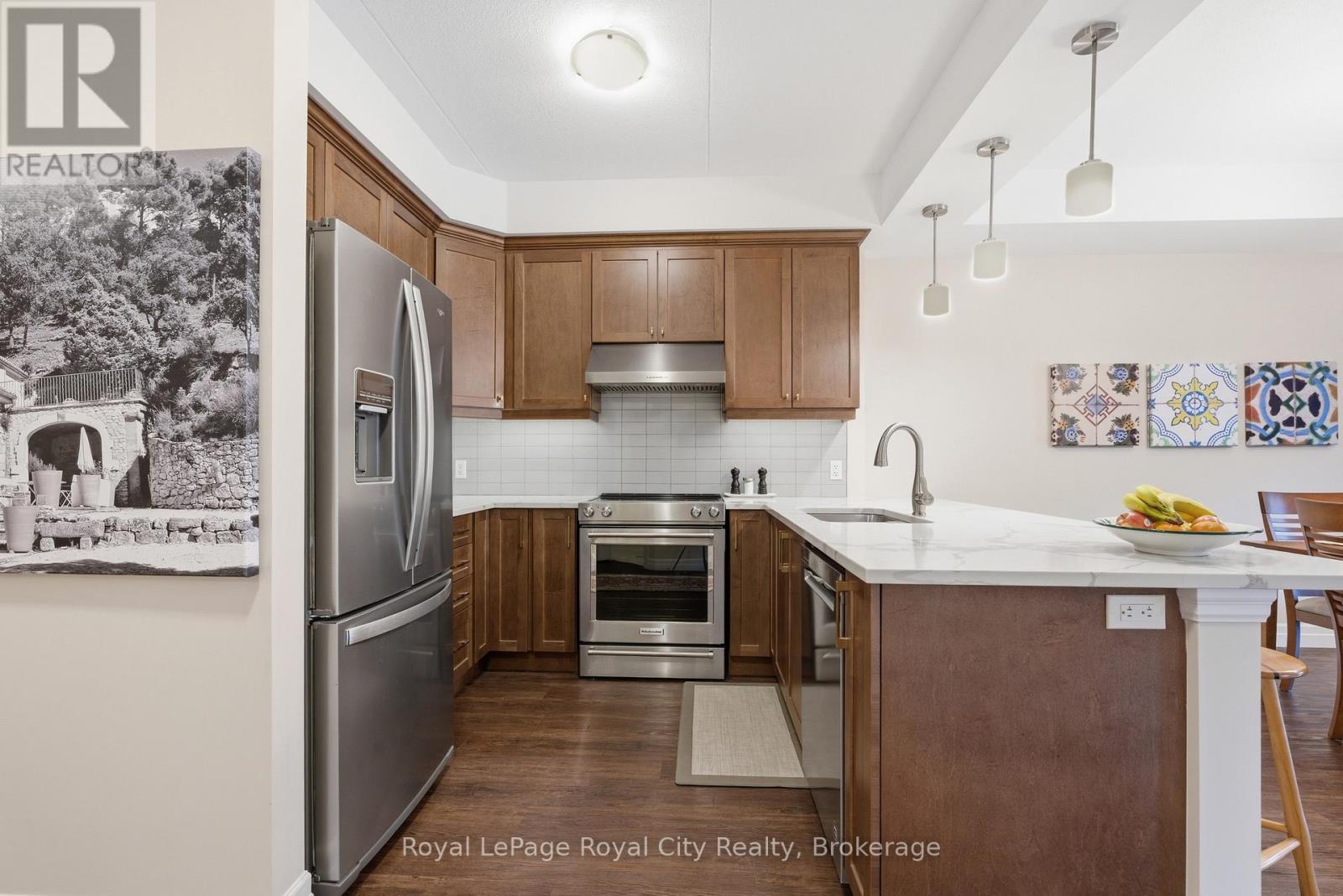 












106 - 19 STUMPF STREET

,
Centre Wellington (Elora/Salem),




Ontario
N0B1S0

