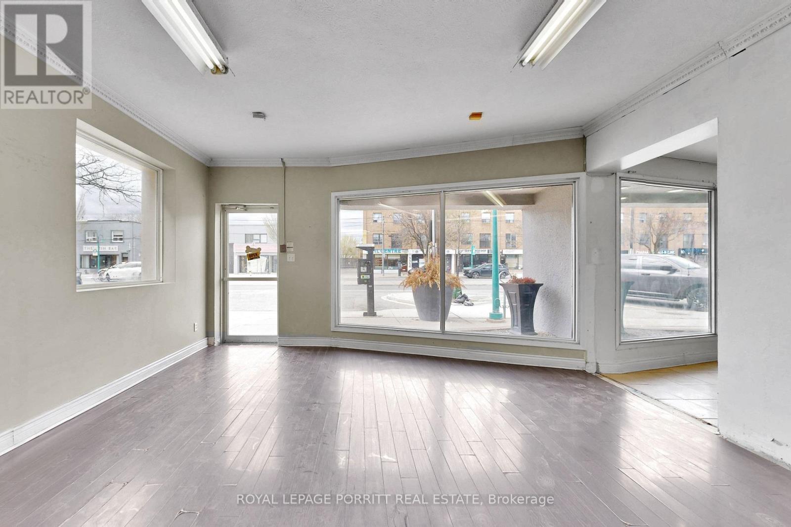 












3367 LAKE SHORE BOULEVARD W

,
Toronto,




Ontario
M8W1N1

