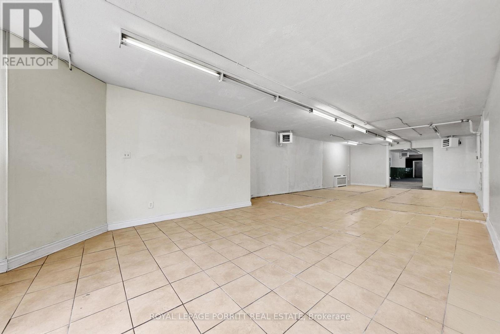 












3367 LAKE SHORE BOULEVARD W

,
Toronto,




Ontario
M8W1N1

