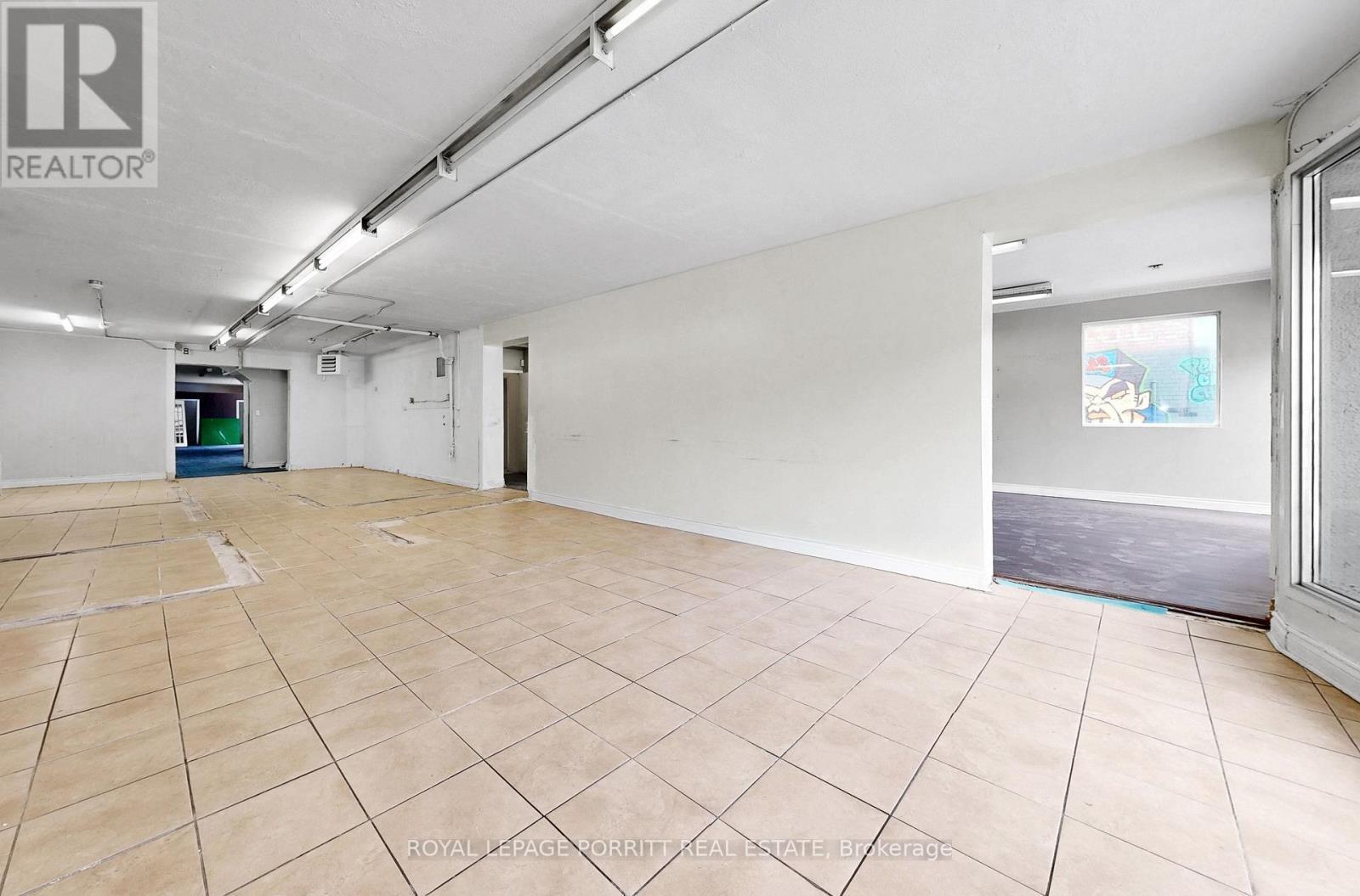 












3367 LAKE SHORE BOULEVARD W

,
Toronto,




Ontario
M8W1N1

