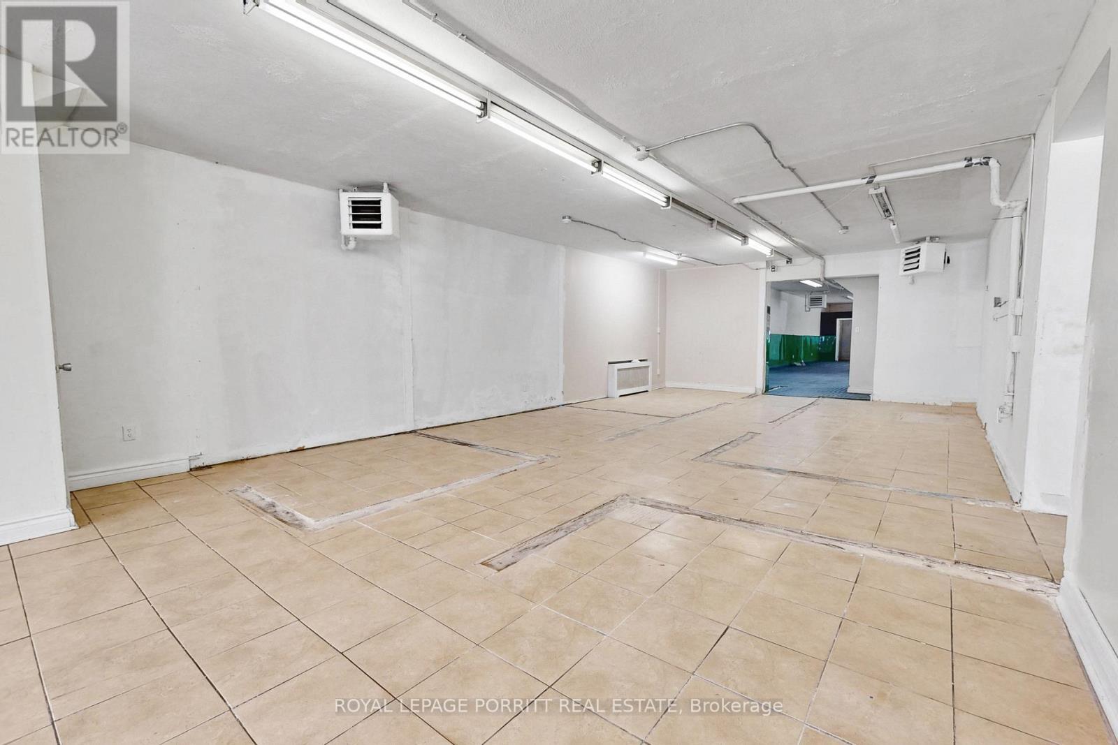 












3367 LAKE SHORE BOULEVARD W

,
Toronto,




Ontario
M8W1N1

