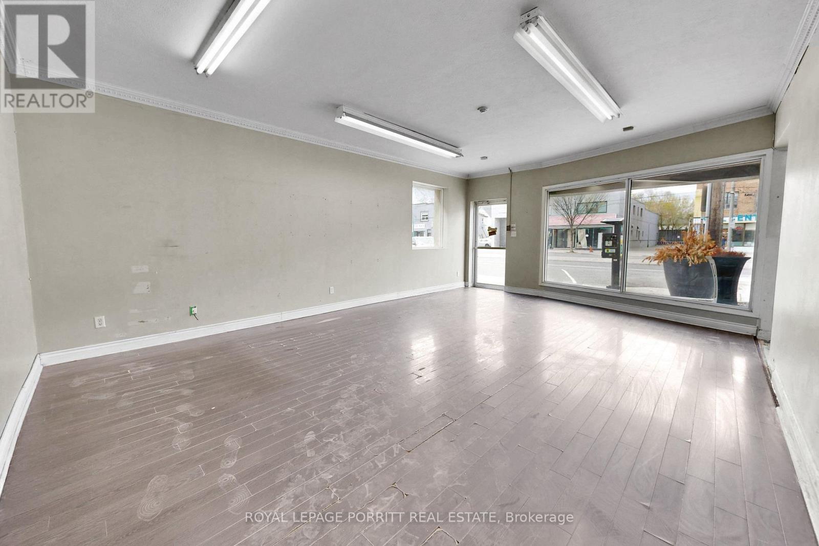 












3367 LAKE SHORE BOULEVARD W

,
Toronto,




Ontario
M8W1N1

