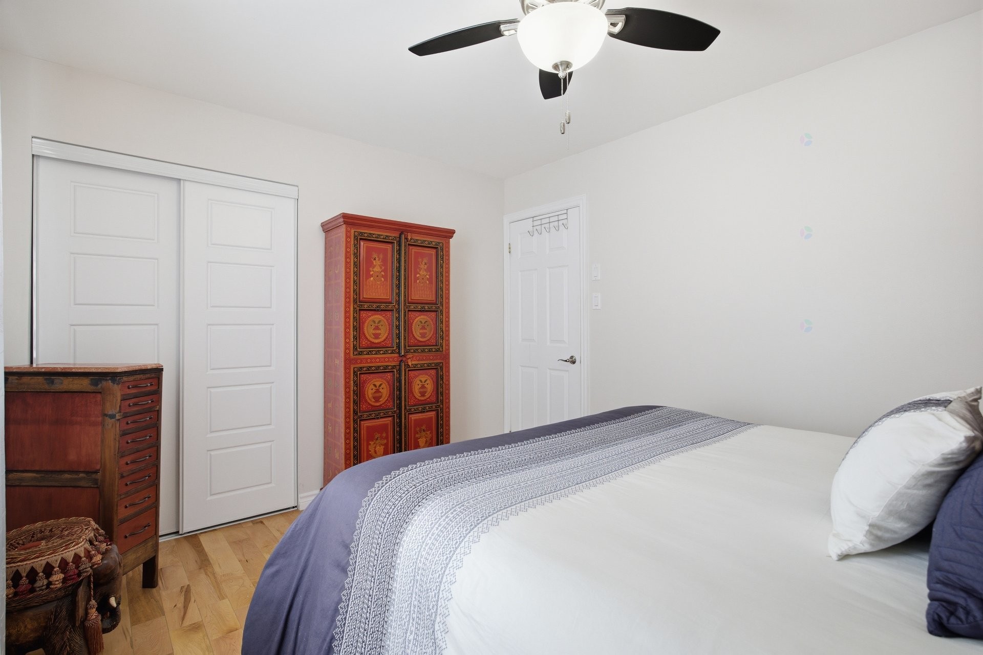 









951


Rue de Monaco

,
Mont-Saint-Hilaire,




QC
J3H4N4

