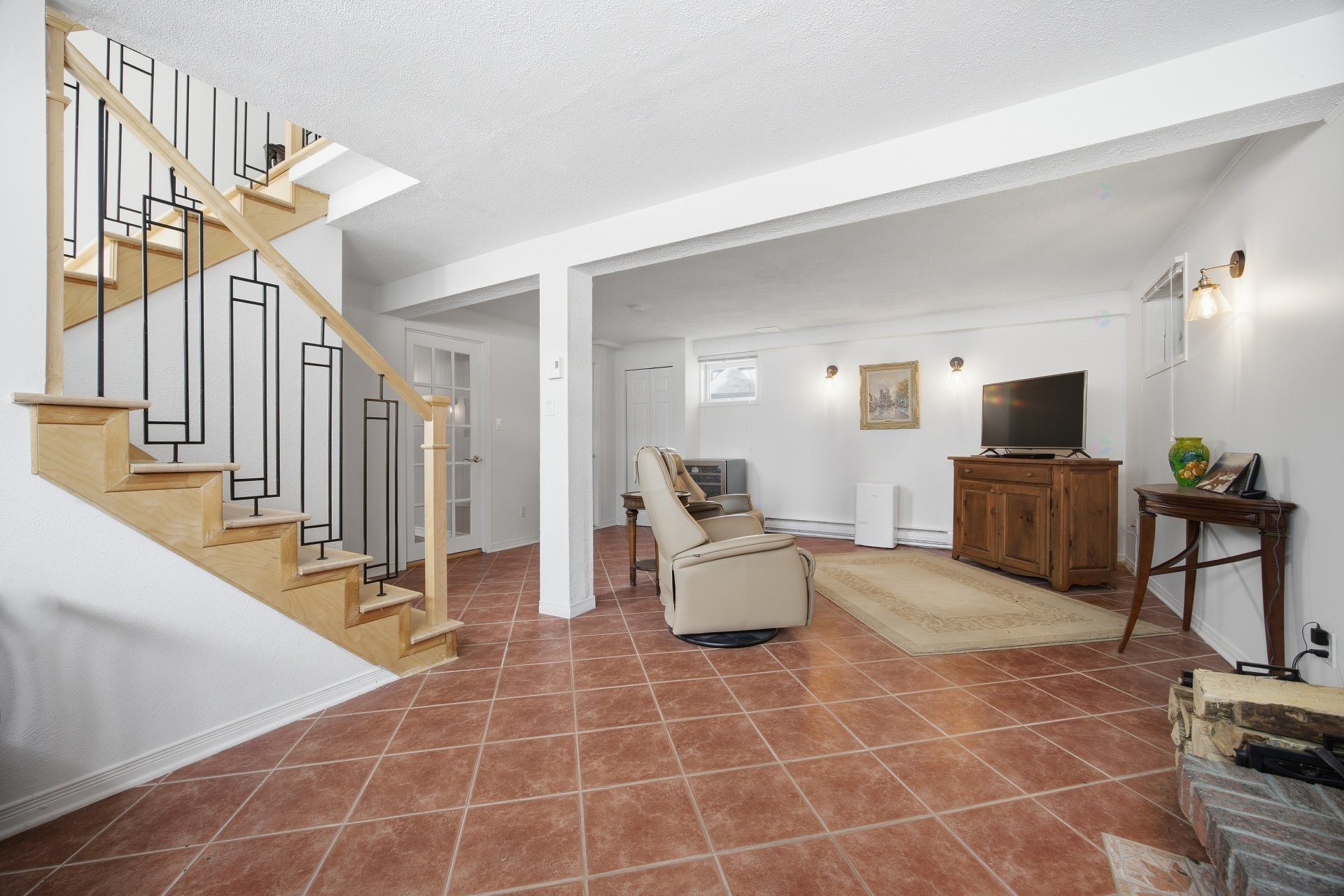 









951


Rue de Monaco

,
Mont-Saint-Hilaire,




QC
J3H4N4

