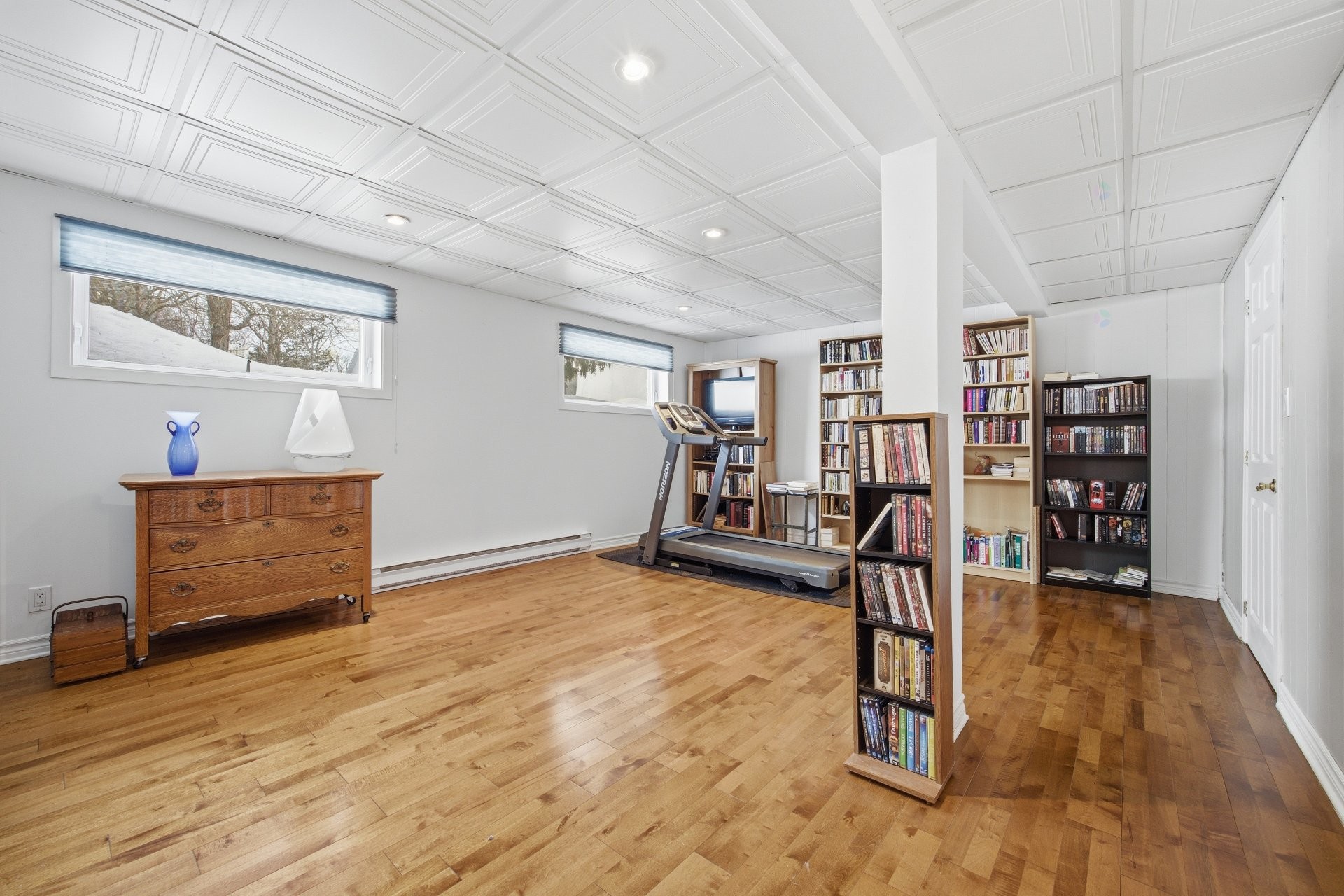 









951


Rue de Monaco

,
Mont-Saint-Hilaire,




QC
J3H4N4

